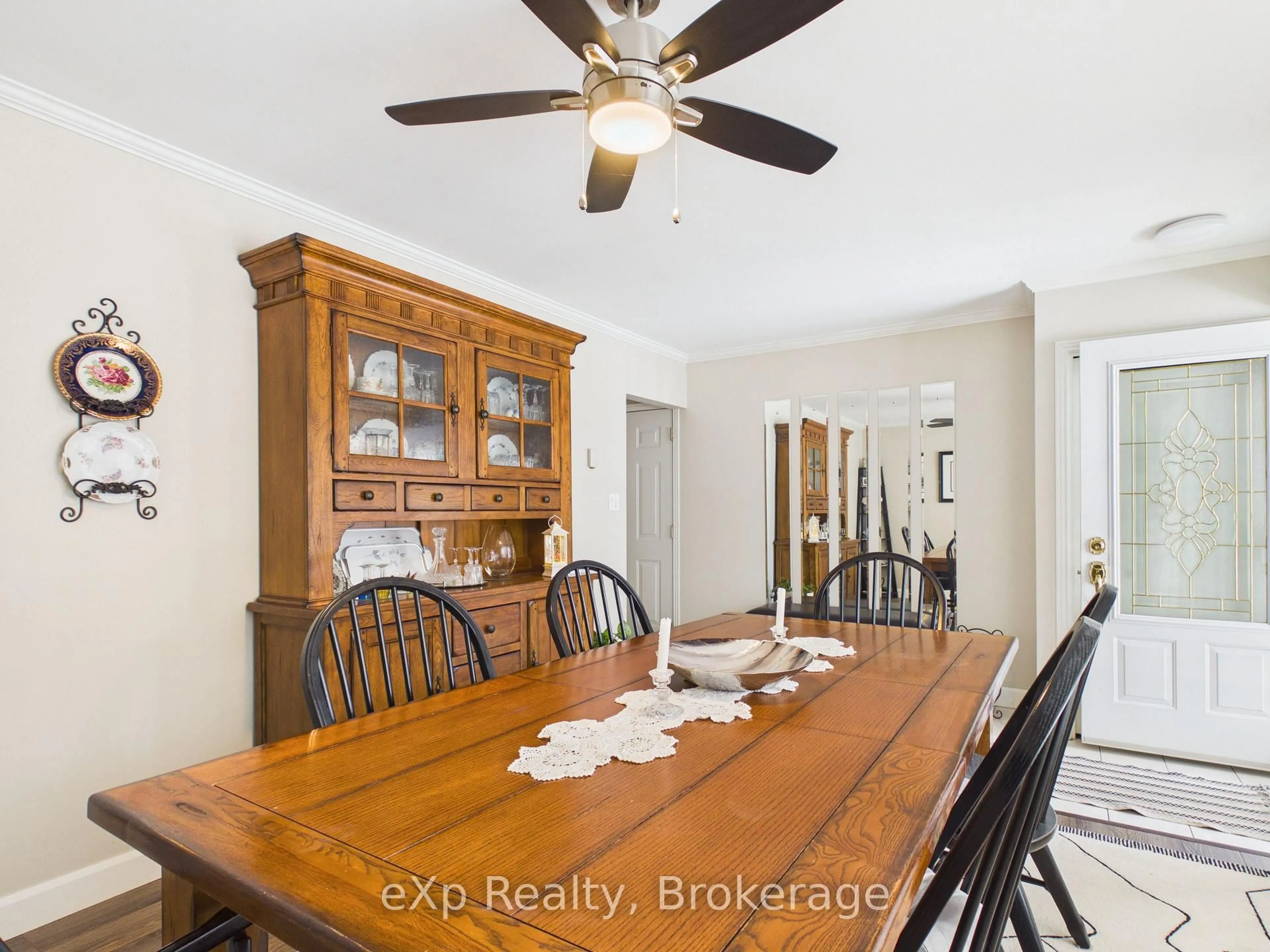 Dining room, unknown for 500 6th St, Hanover Ontario N4N 1E5