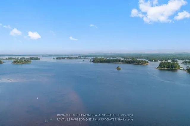 0 Wabewawa Island, Petawawa 5