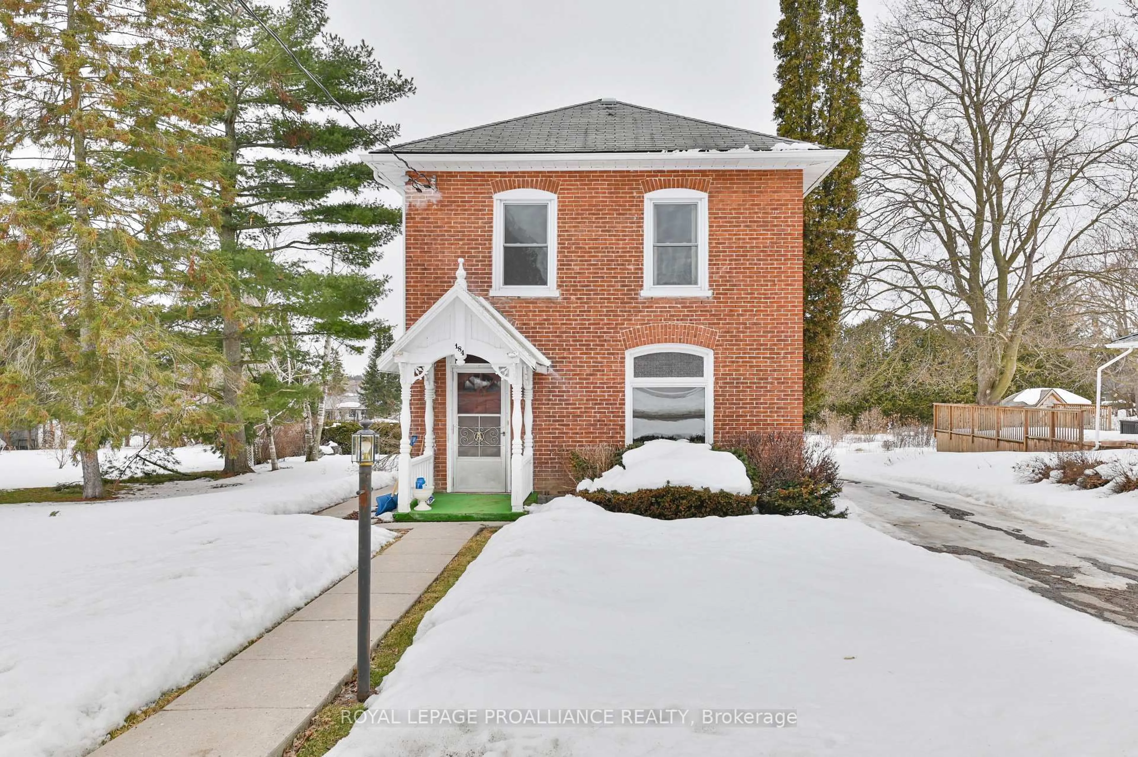 Home with brick exterior material, street for 184 Edward St, Stirling Ontario K0K 3E0