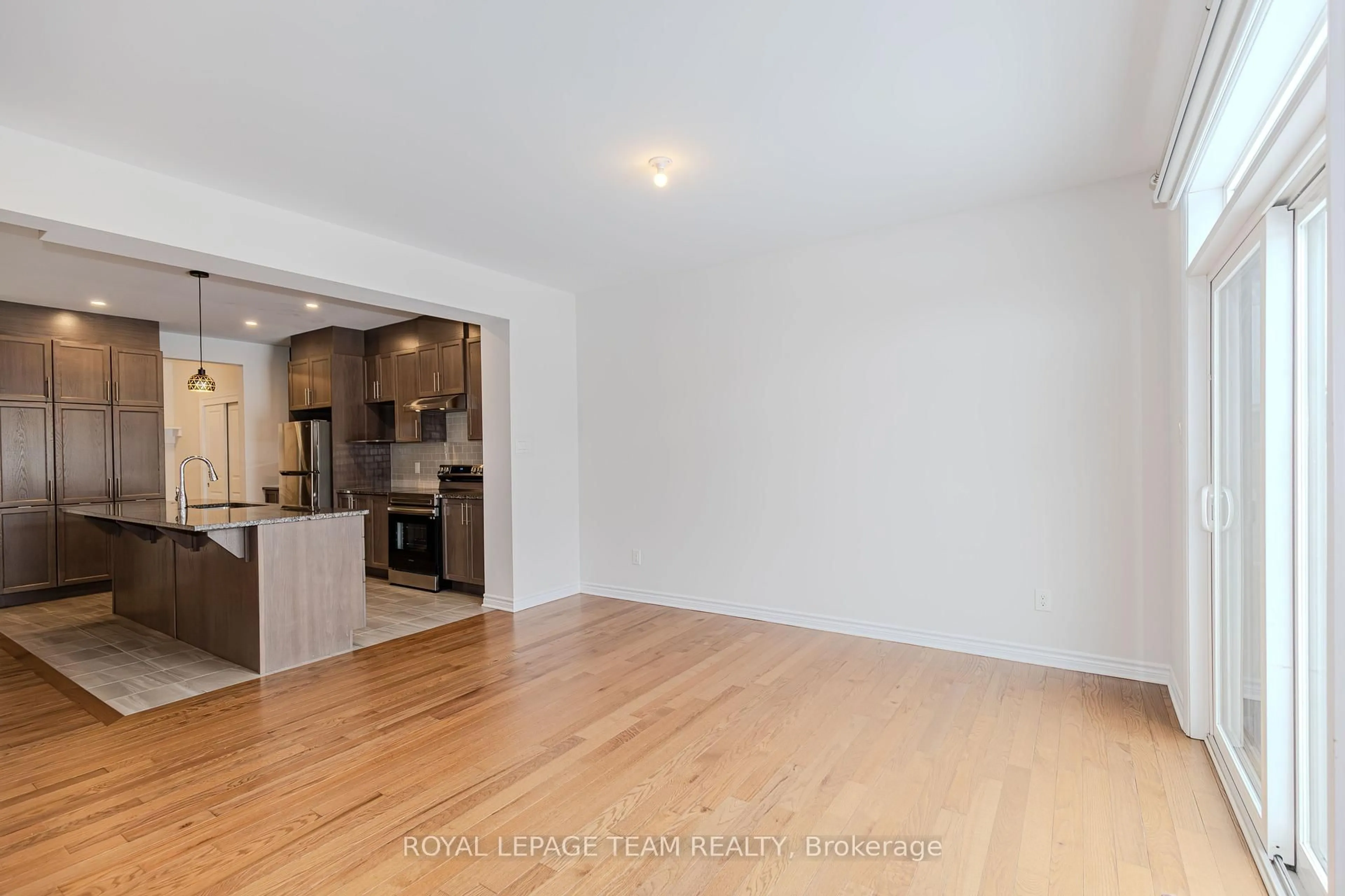 A pic of a room for 608 Enclave Lane, Clarence-Rockland Ontario K4K 0M8