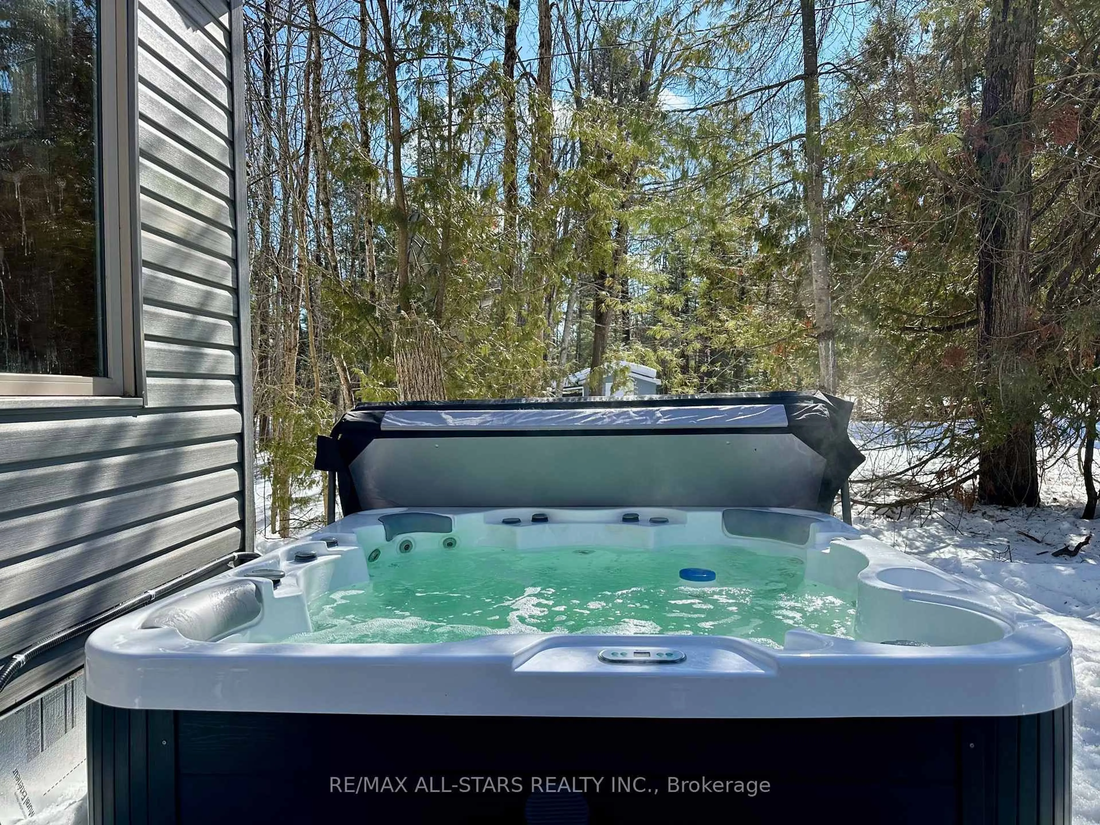 Contemporary bathroom, unknown for 398 Edwina Dr, Trent Lakes Ontario K0M 1A0