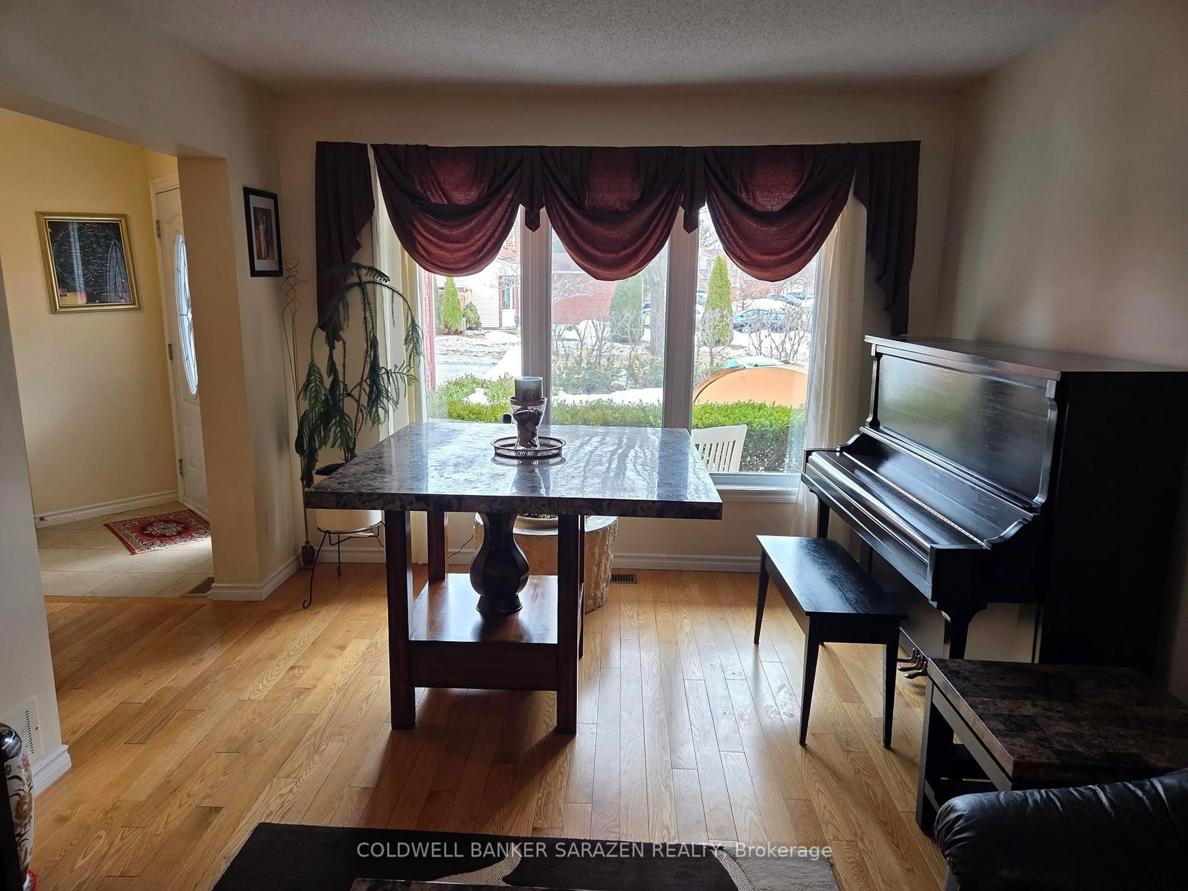 Unknown for 31 Dossetter Way, Ottawa Ontario K1G 4S3