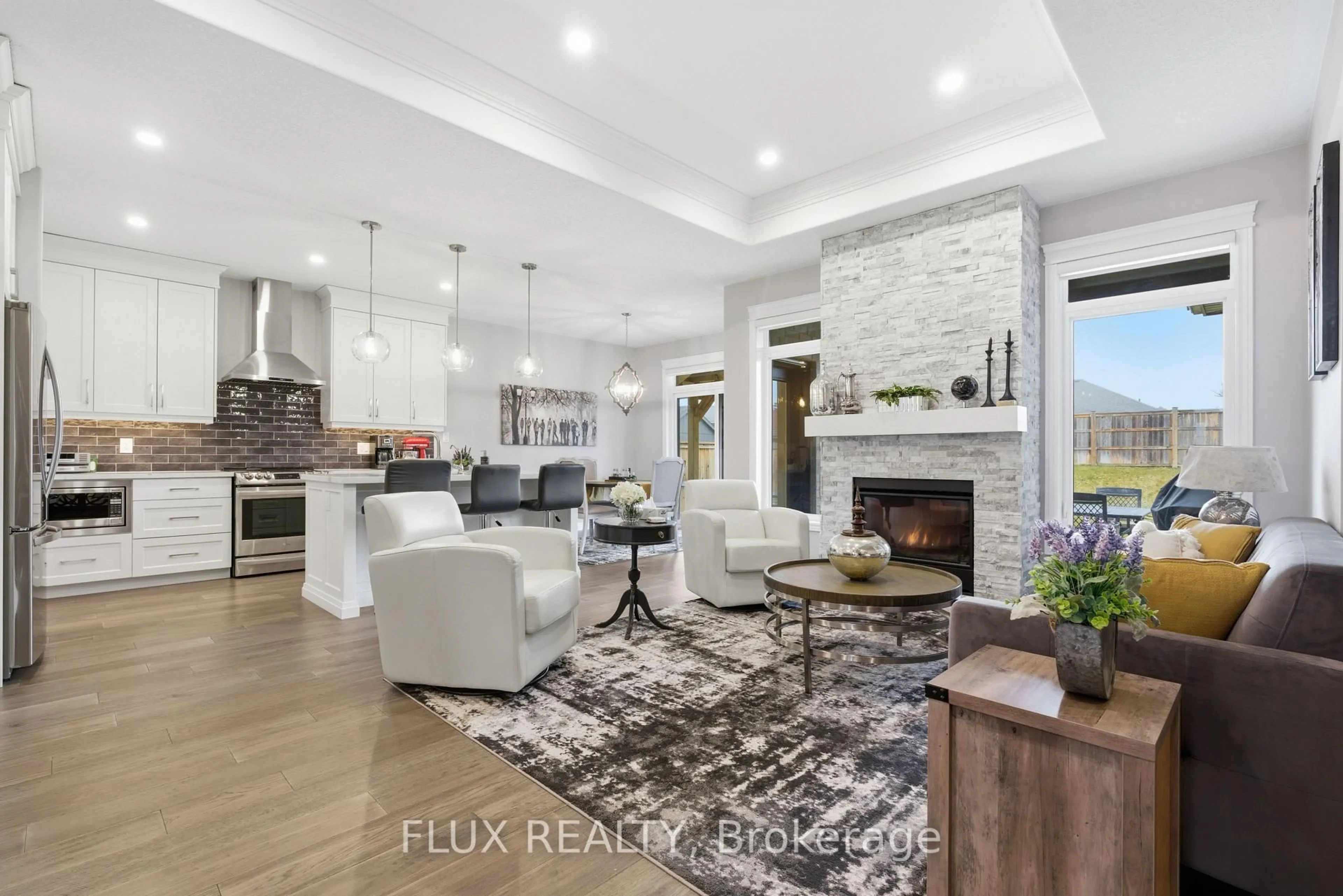 Open concept kitchen, unknown for 192 Oak St, Norfolk Ontario N3Y 0B5