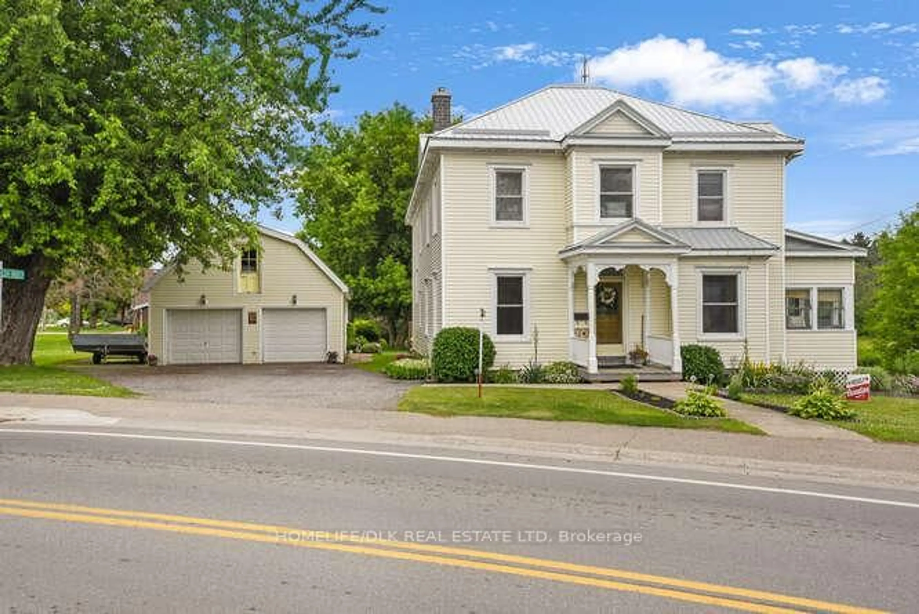 A pic from outside/outdoor area/front of a property/back of a property/a pic from drone, street for 9101 County 15 Rd, Augusta Ontario K0G 1R0