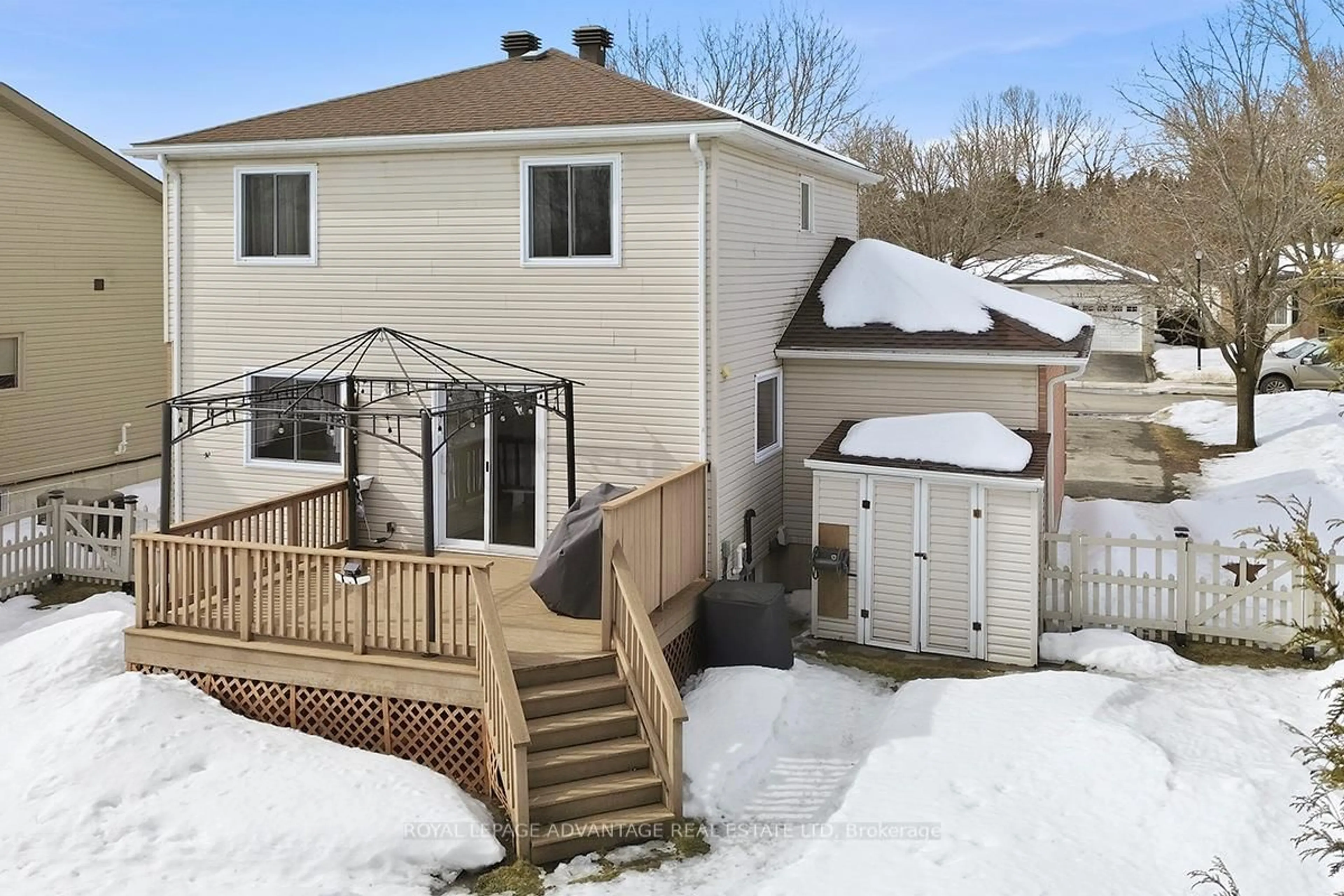 A pic from outside/outdoor area/front of a property/back of a property/a pic from drone, unknown for 14 Treelawn Blvd, Perth Ontario K7H 3L9