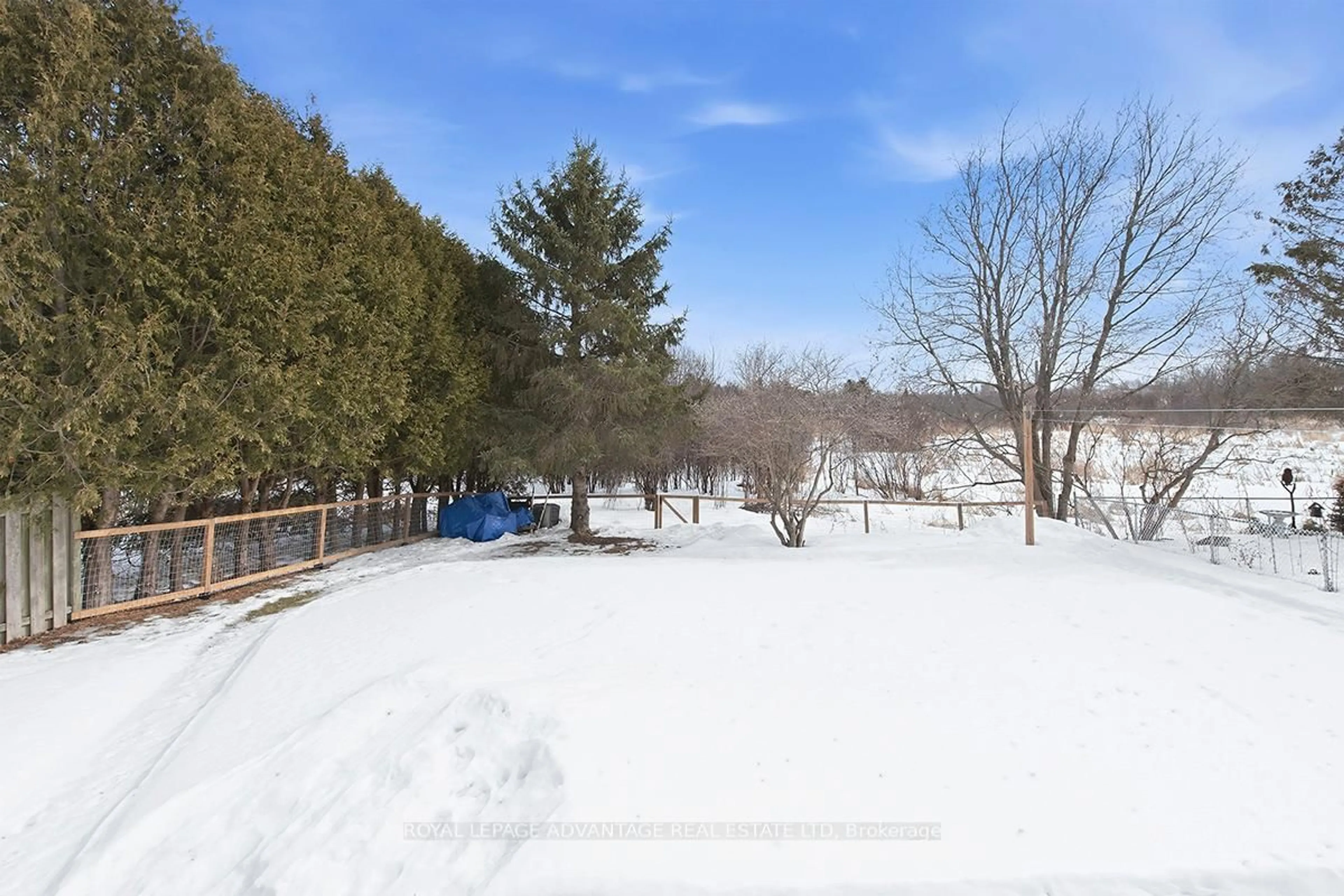 A pic from outside/outdoor area/front of a property/back of a property/a pic from drone, unknown for 14 Treelawn Blvd, Perth Ontario K7H 3L9