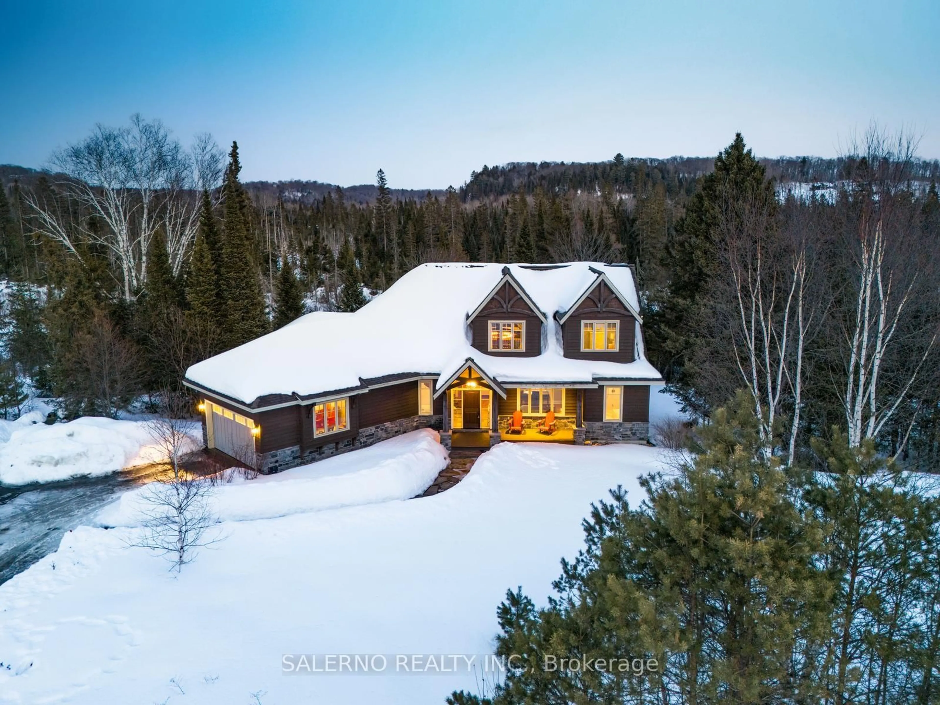 A pic from outside/outdoor area/front of a property/back of a property/a pic from drone, mountain view for 1078 Echo Hills Rd #30, Lake of Bays Ontario P1H 2J6