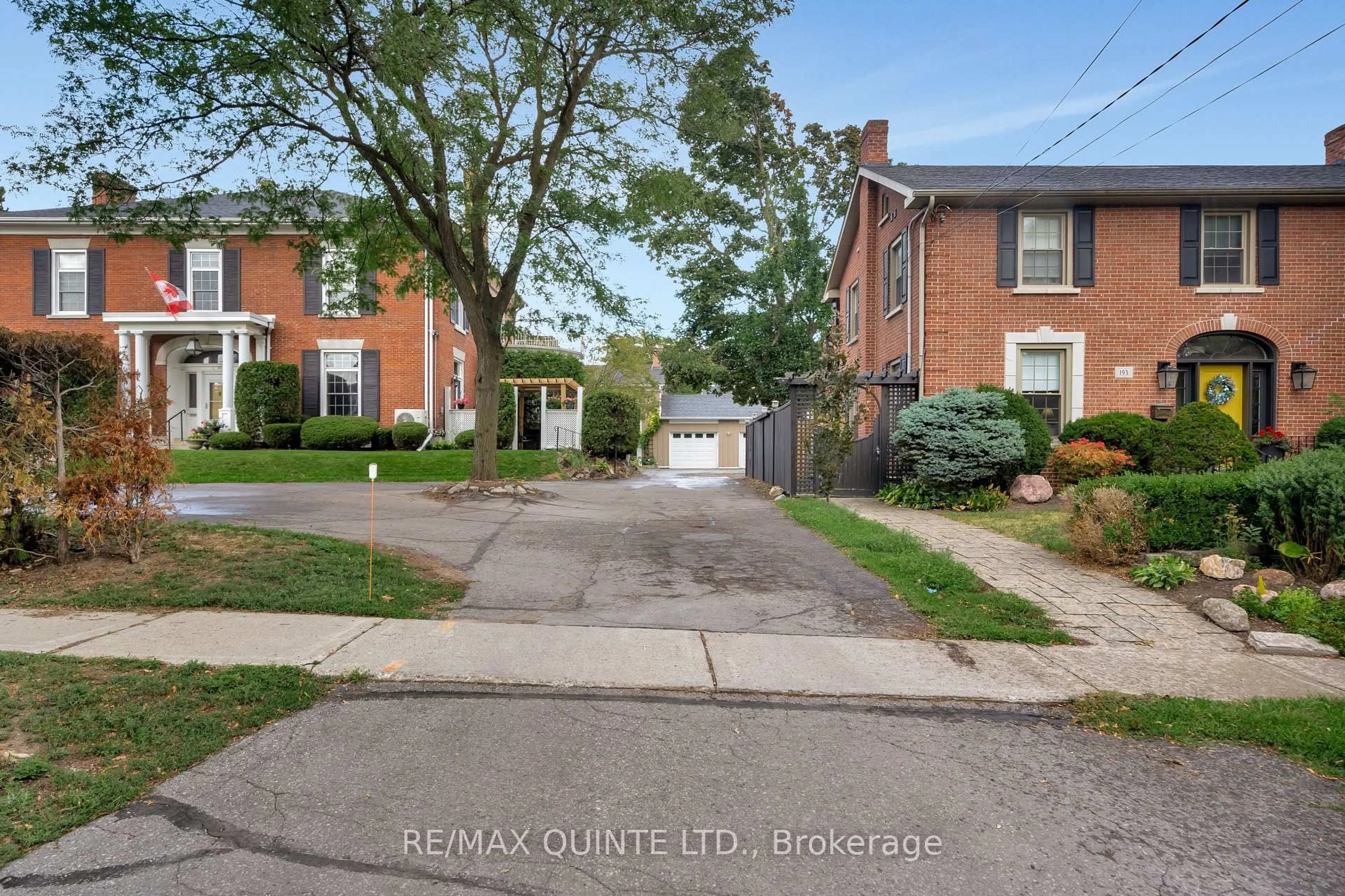 A pic from outside/outdoor area/front of a property/back of a property/a pic from drone, street for 99 Bridge St #5, Belleville Ontario K8N 1M2