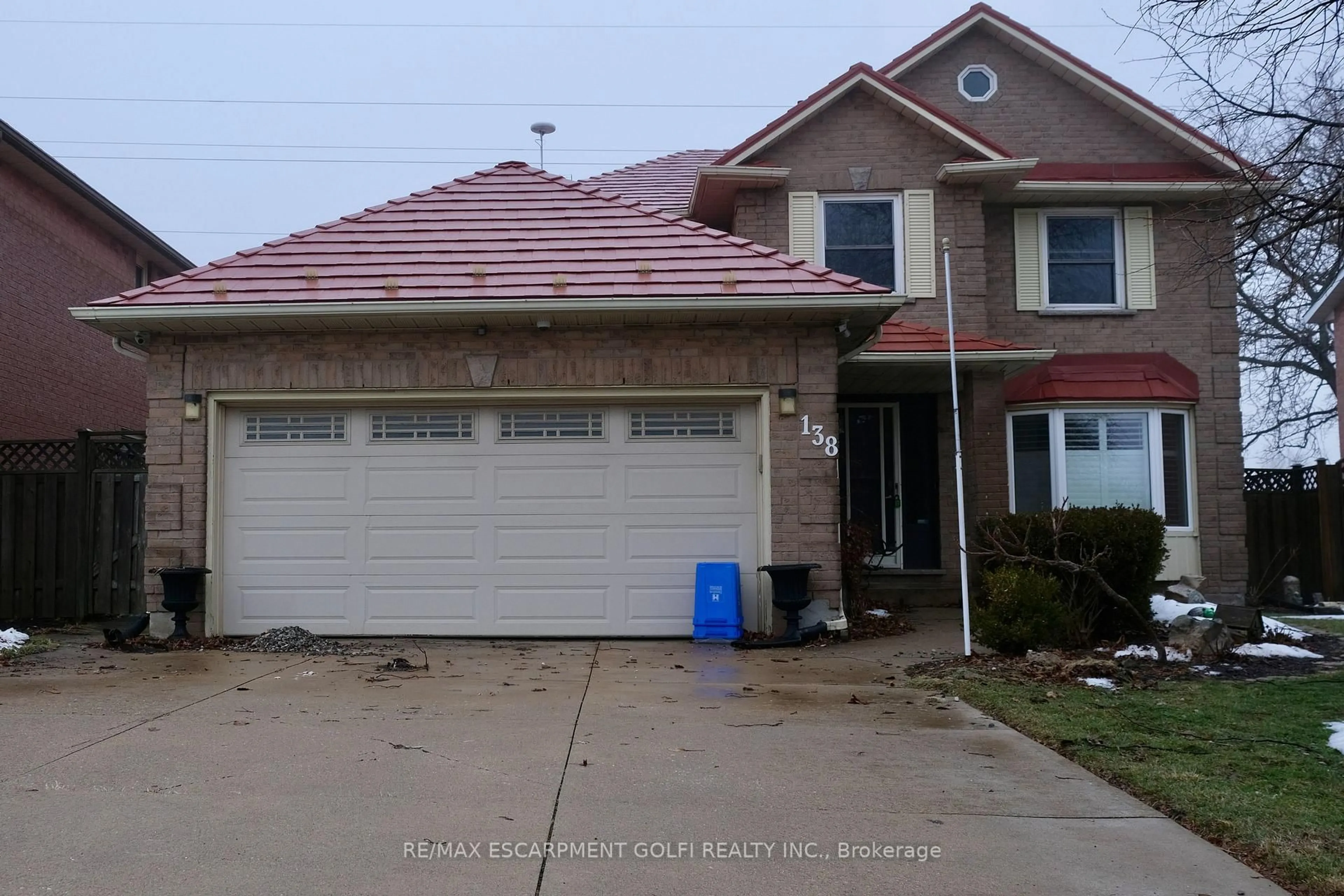 Unknown for 138 Rowntree Dr, Hamilton Ontario L8W 2N6