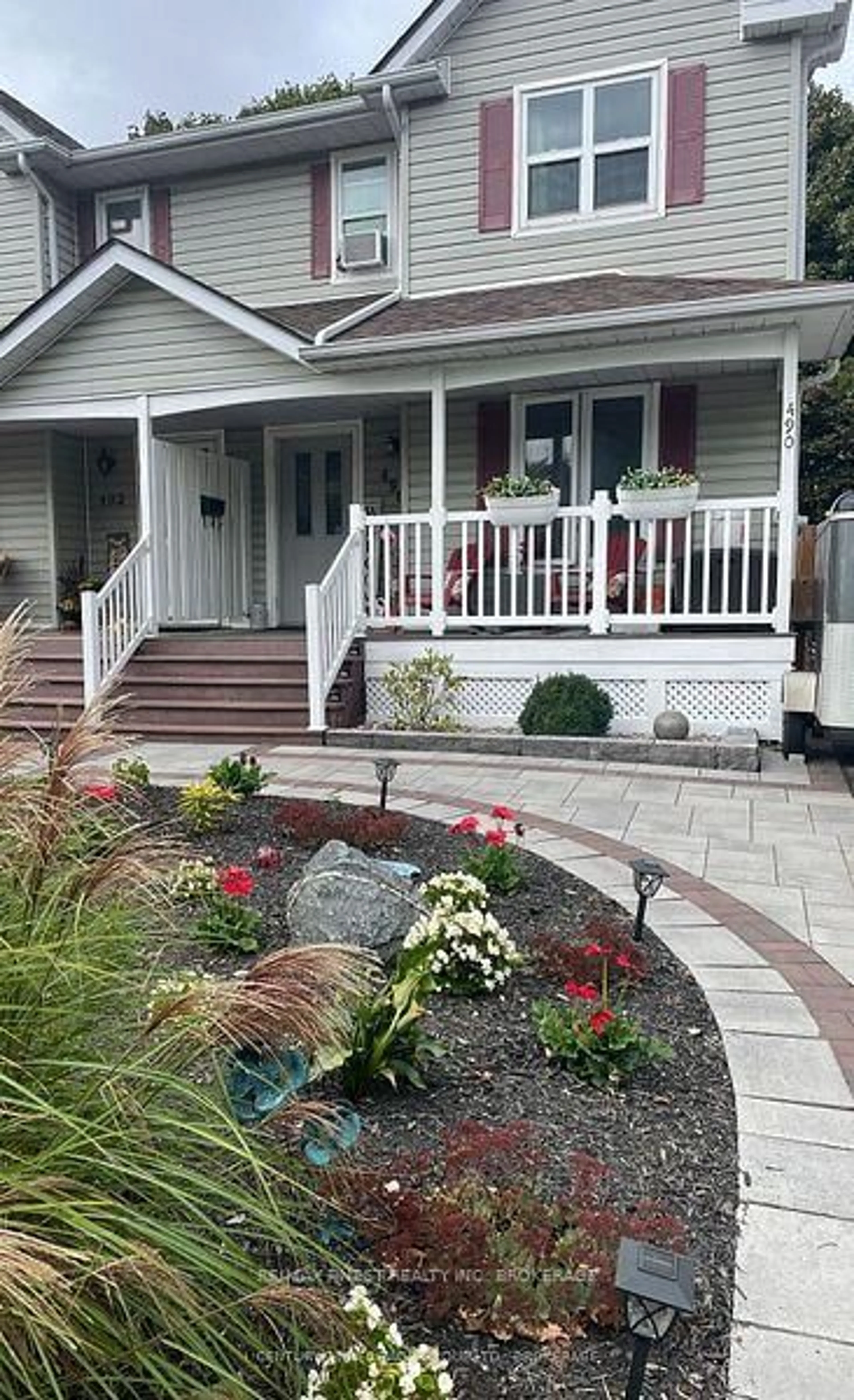 Unknown for 490 Grandtrunk Ave, Kingston Ontario K7M 8P6