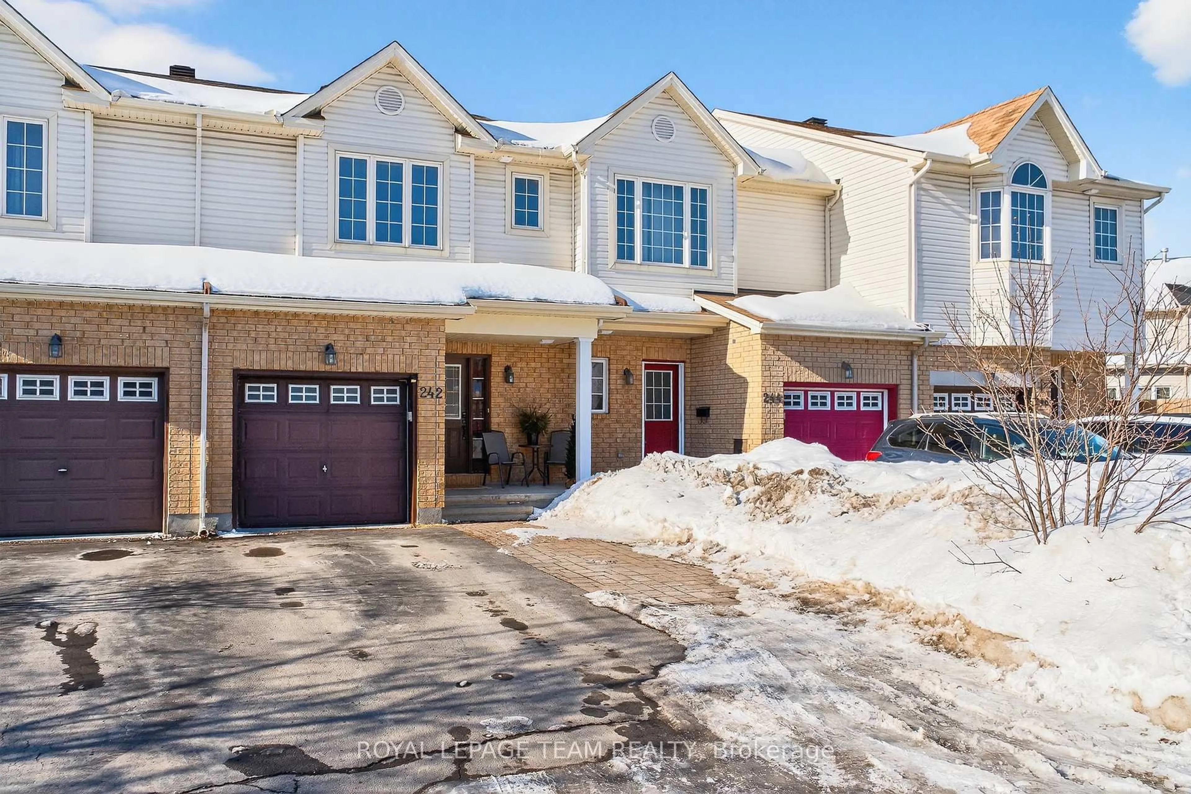 Unknown for 242 Opus St, Ottawa Ontario K2S 0J1