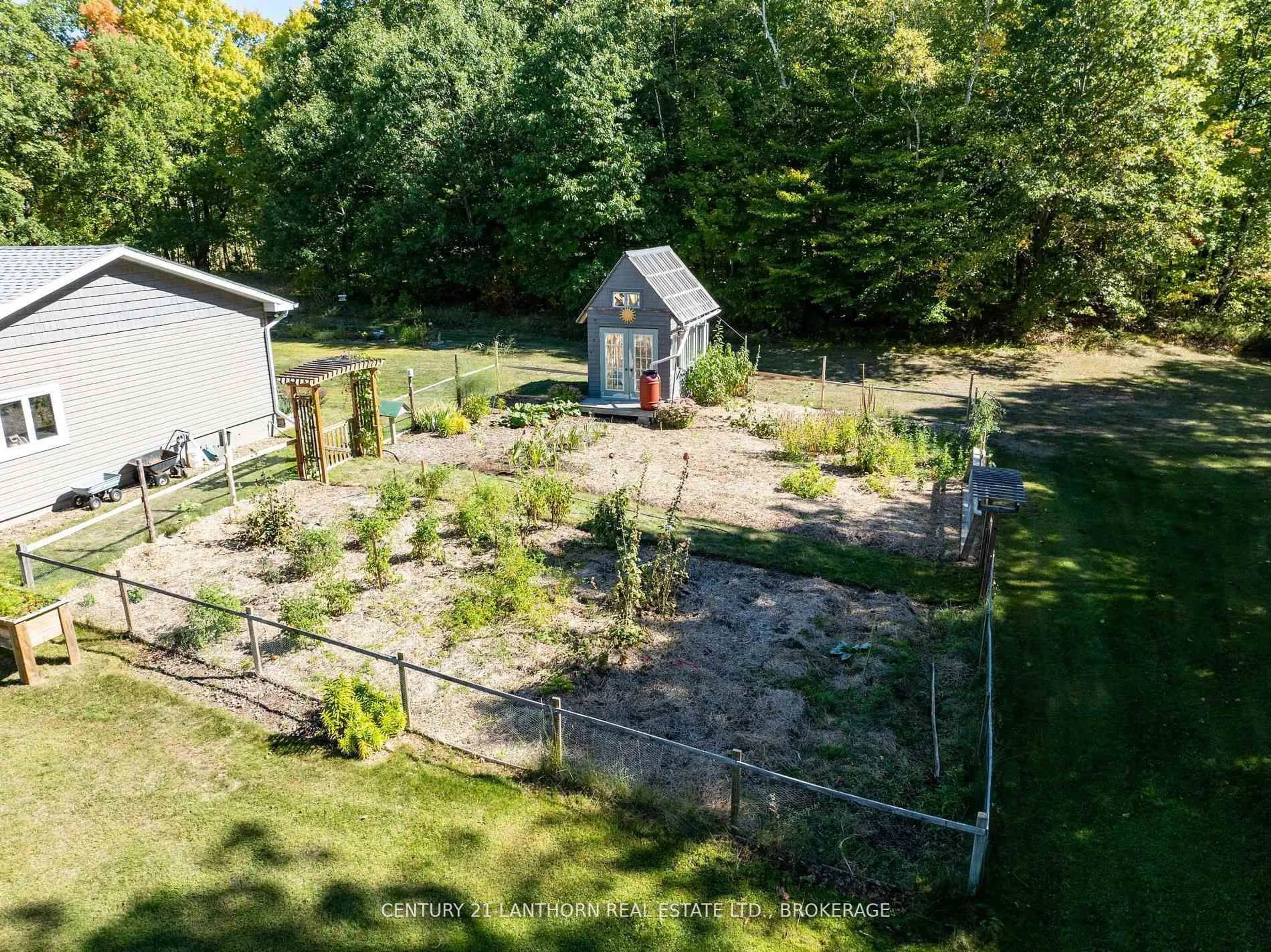 A pic from outside/outdoor area/front of a property/back of a property/a pic from drone, unknown for 1773 County Road 15 Rd, Tamworth Ontario K0K 3G0