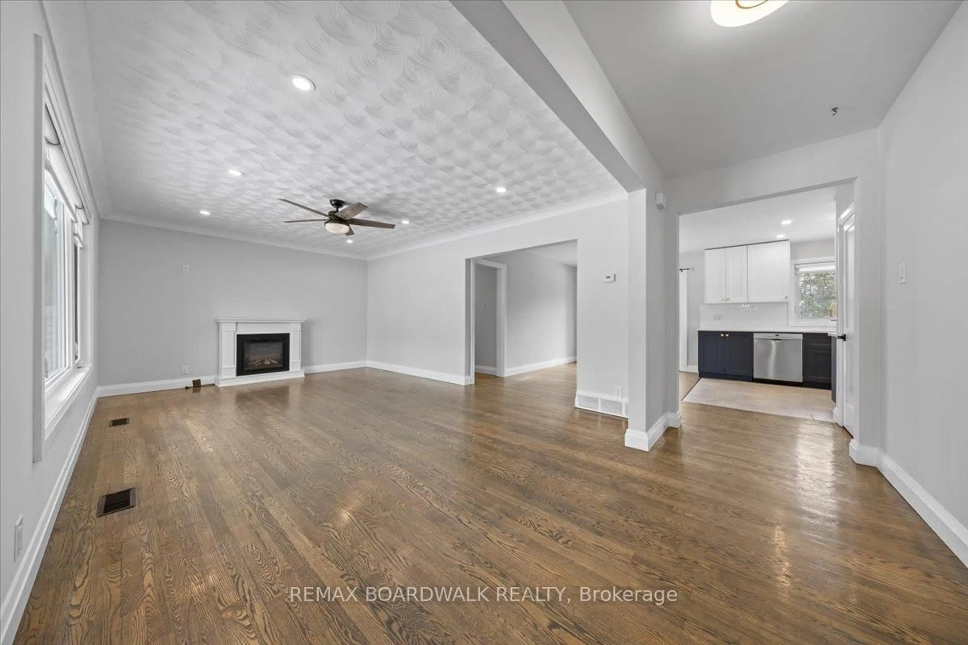 A pic of a room for 21 Turtleback Way Dr, Ottawa Ontario K2S 1P8