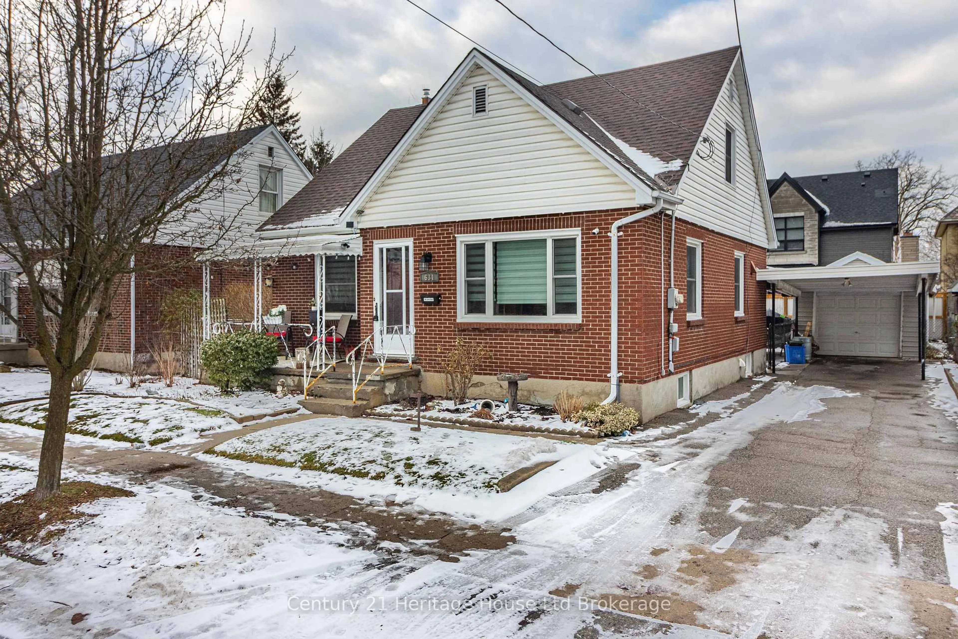 Home with brick exterior material, street for 634 Wallace St, London East Ontario N5Y 3R7