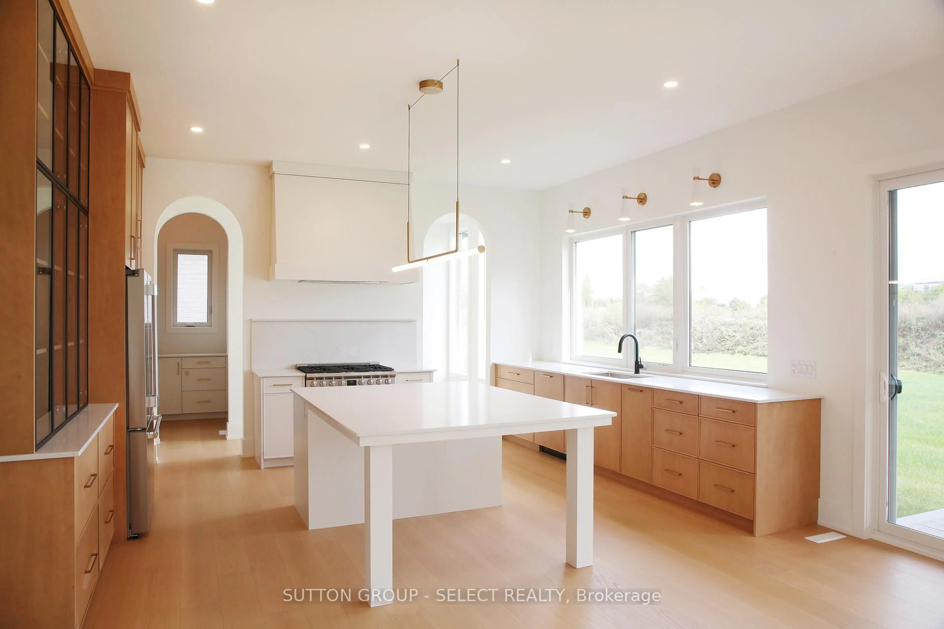 Contemporary kitchen, ceramic/tile floor for 60 Bayshore Dr, Middlesex Centre Ontario N0L 1R0