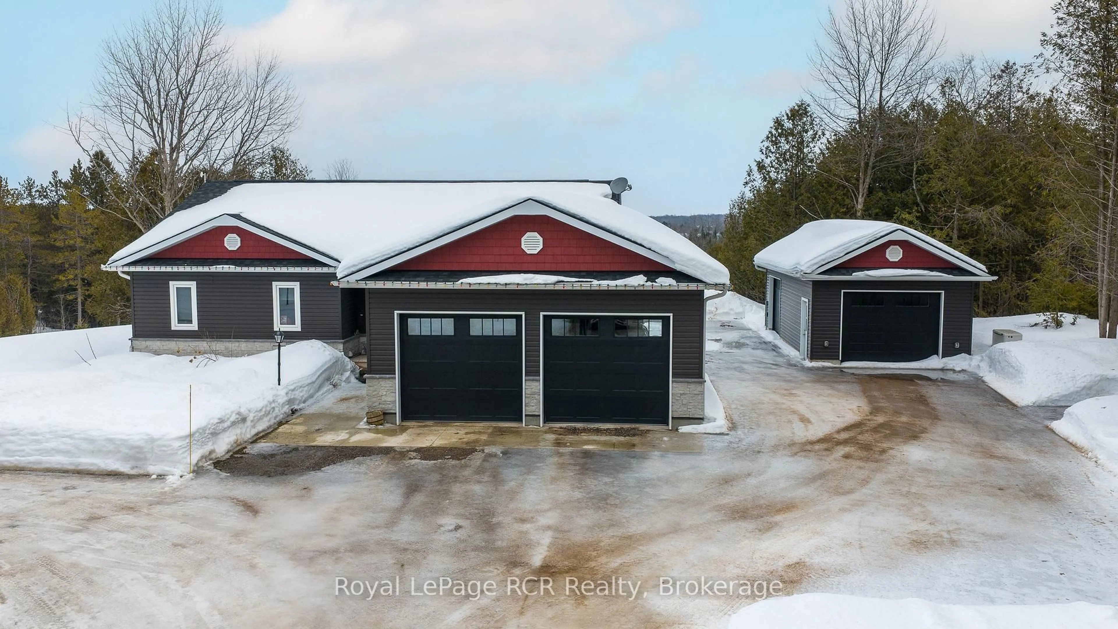 Indoor garage for 109 Highland Dr, West Grey Ontario N0C 1H0