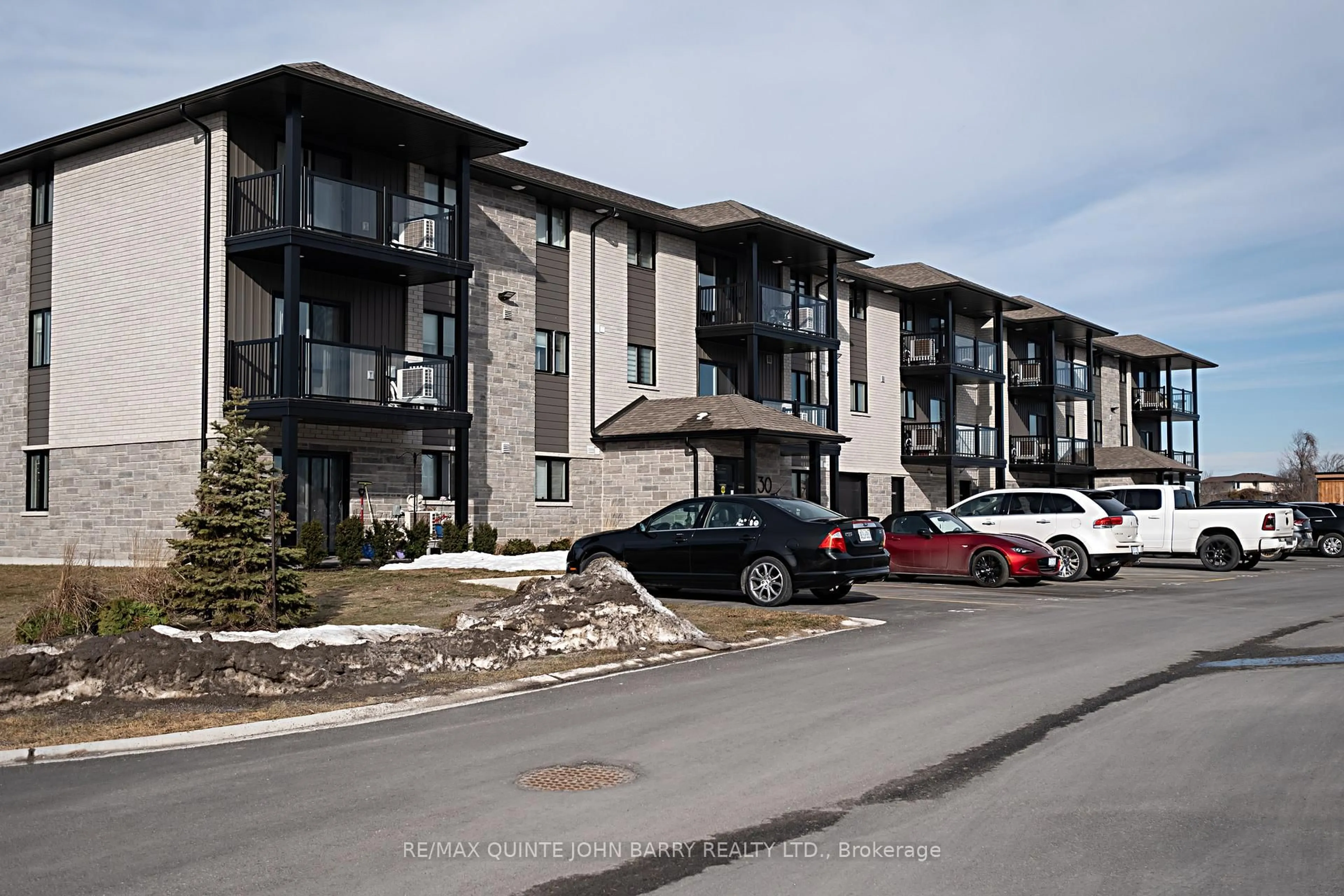 A pic from outside/outdoor area/front of a property/back of a property/a pic from drone, unknown for 103-30 Hillside Meadow Dr, Quinte West Ontario K8V 0J7