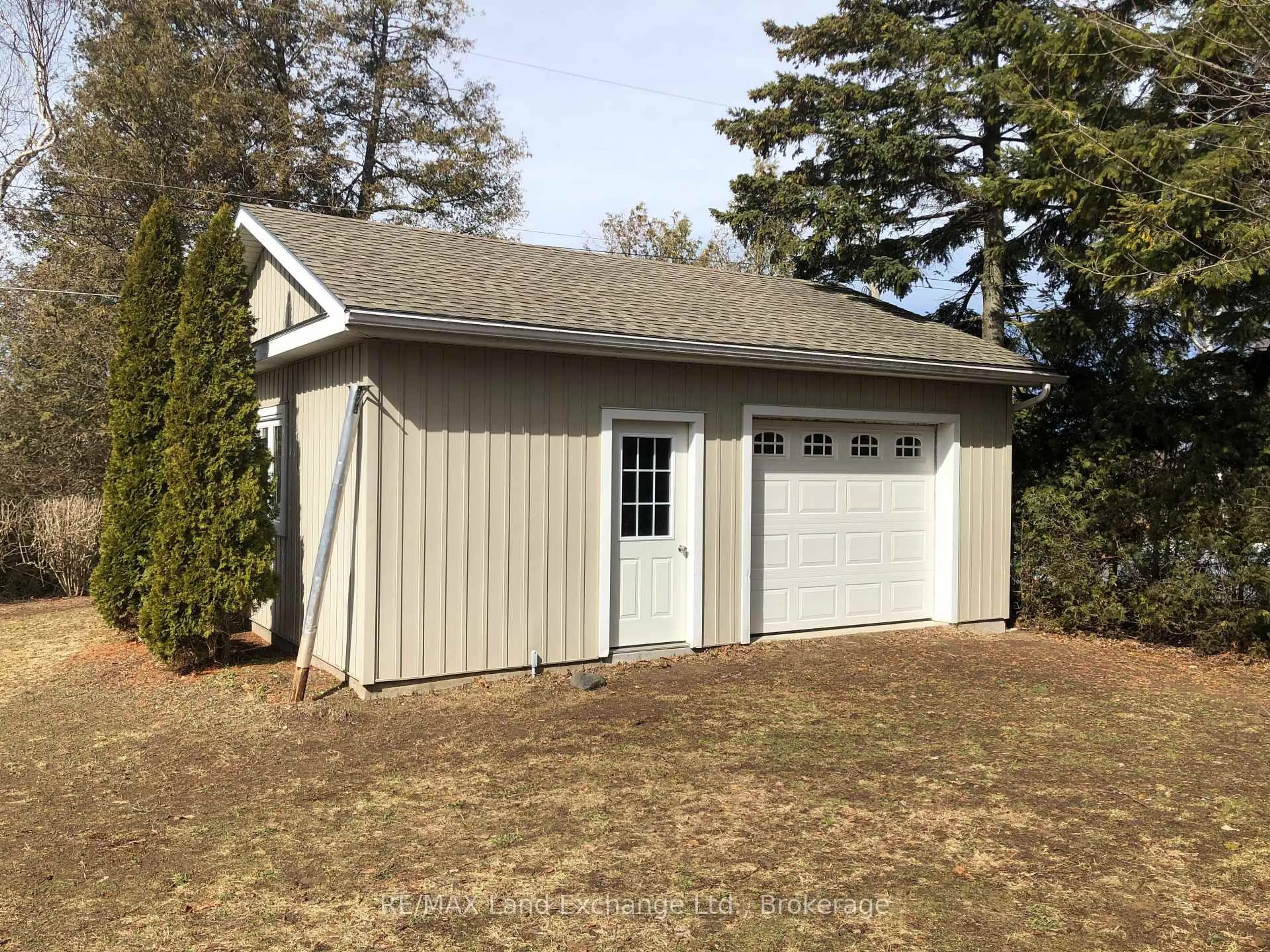 Shed for 16 Penetangore Row, Huron-Kinloss Ontario N2Z 2N6