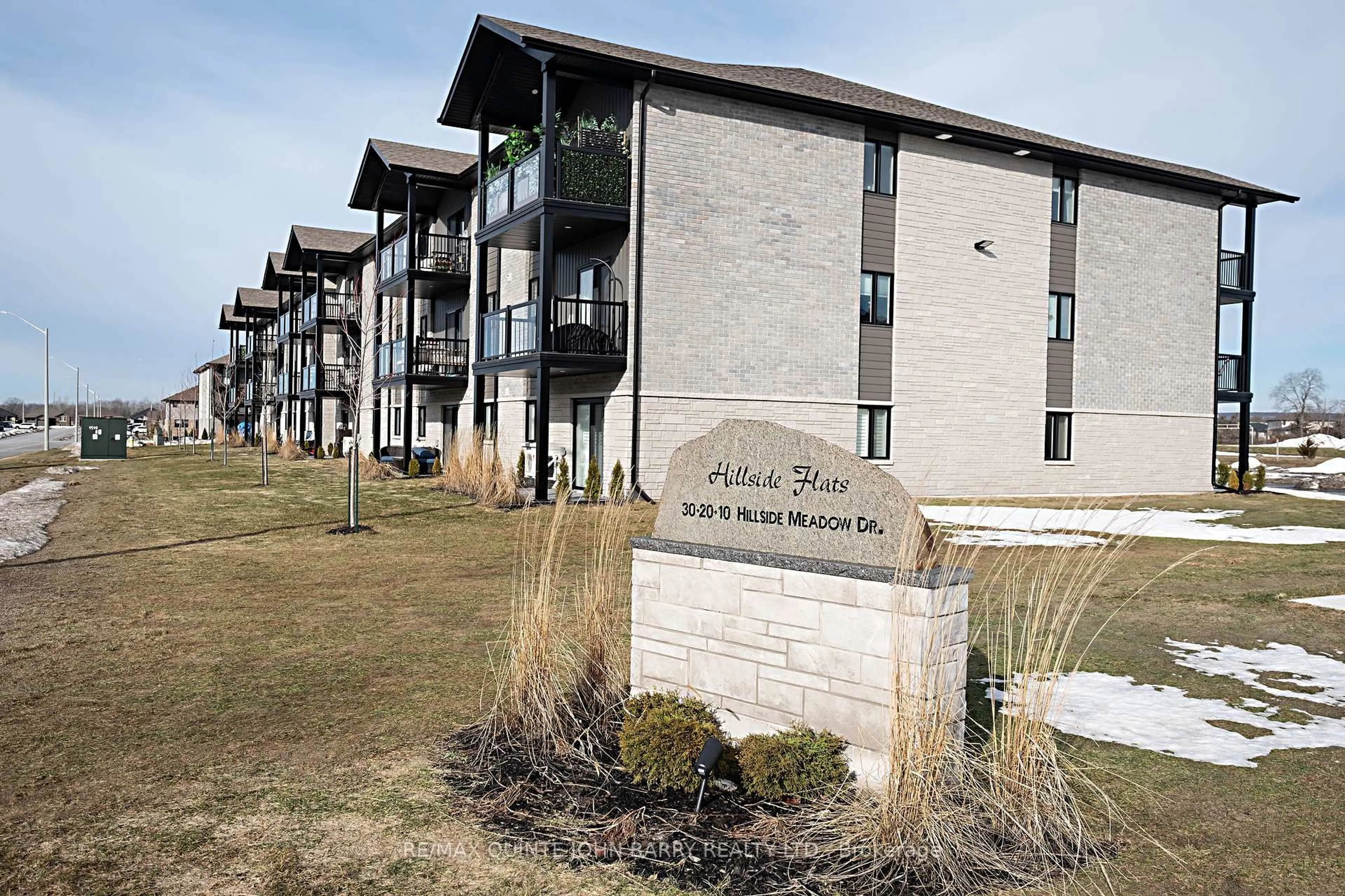 Unknown for 211-20 Hillside Meadow Dr, Quinte West Ontario K8V 0J7