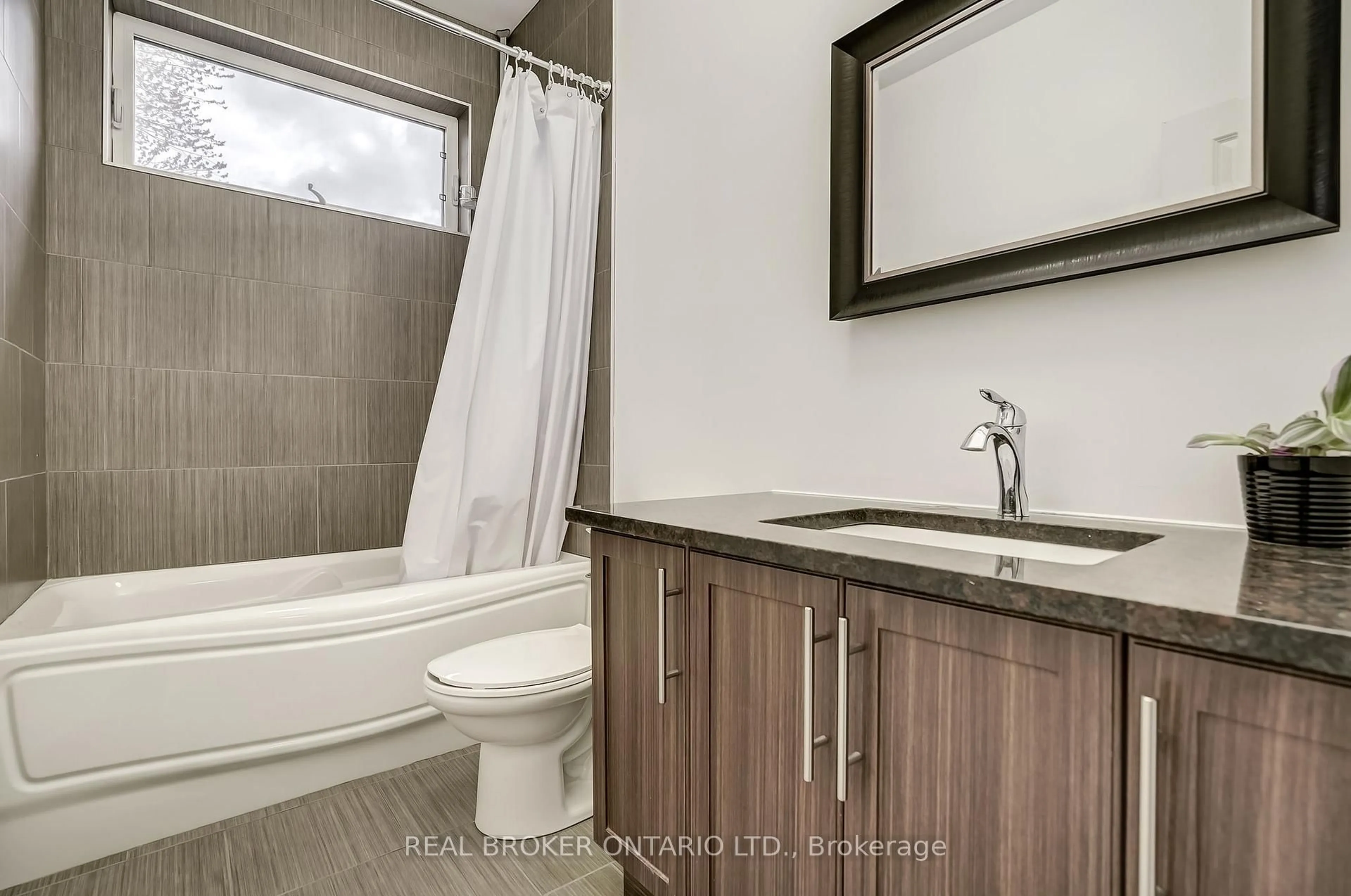 Contemporary bathroom, ceramic/tile floor for 6237 Perth St, Ottawa Ontario K0A 1Z0