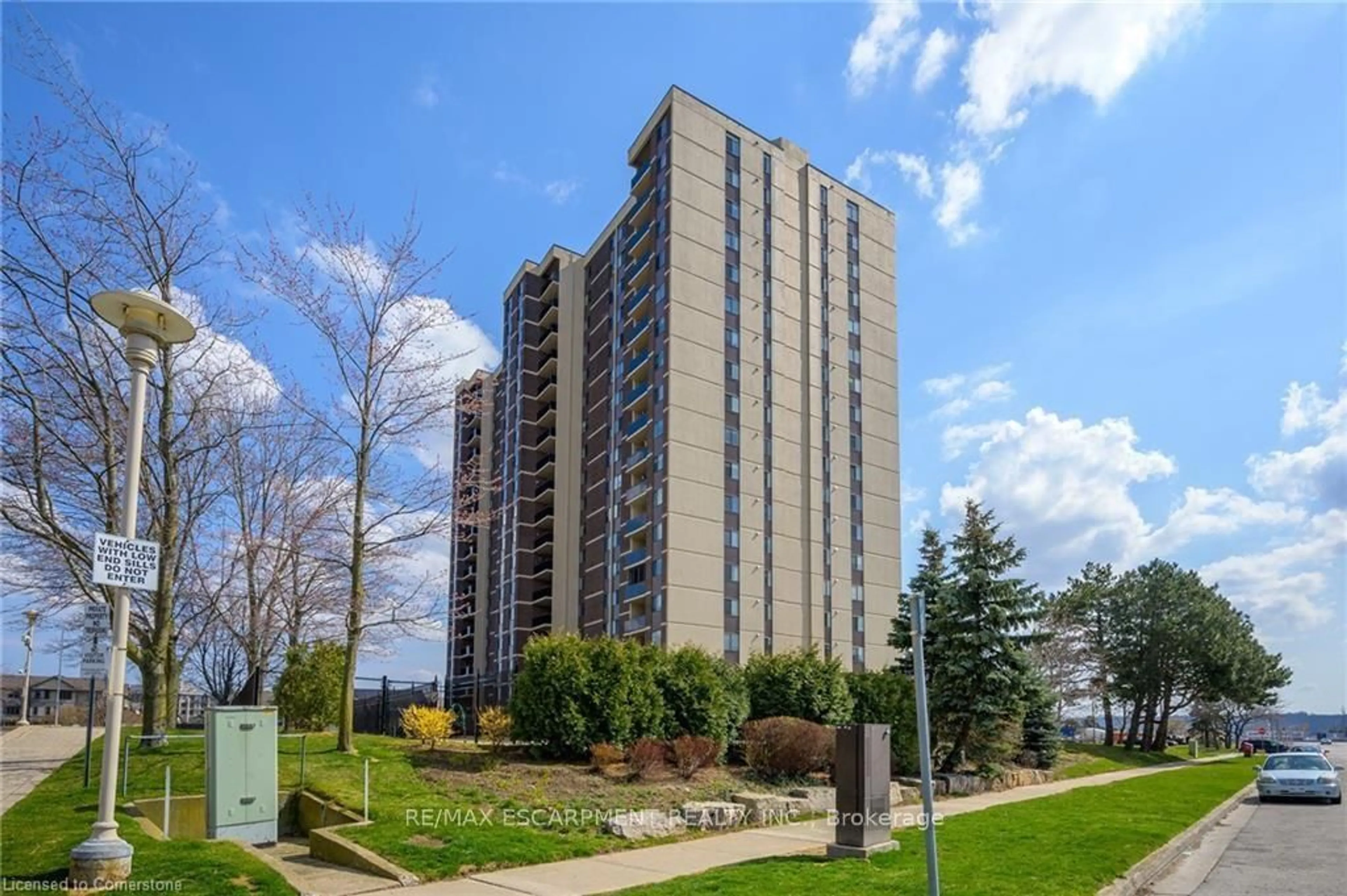 Unknown for 301 FRANCES Ave #1104, Hamilton Ontario L8E 3W6