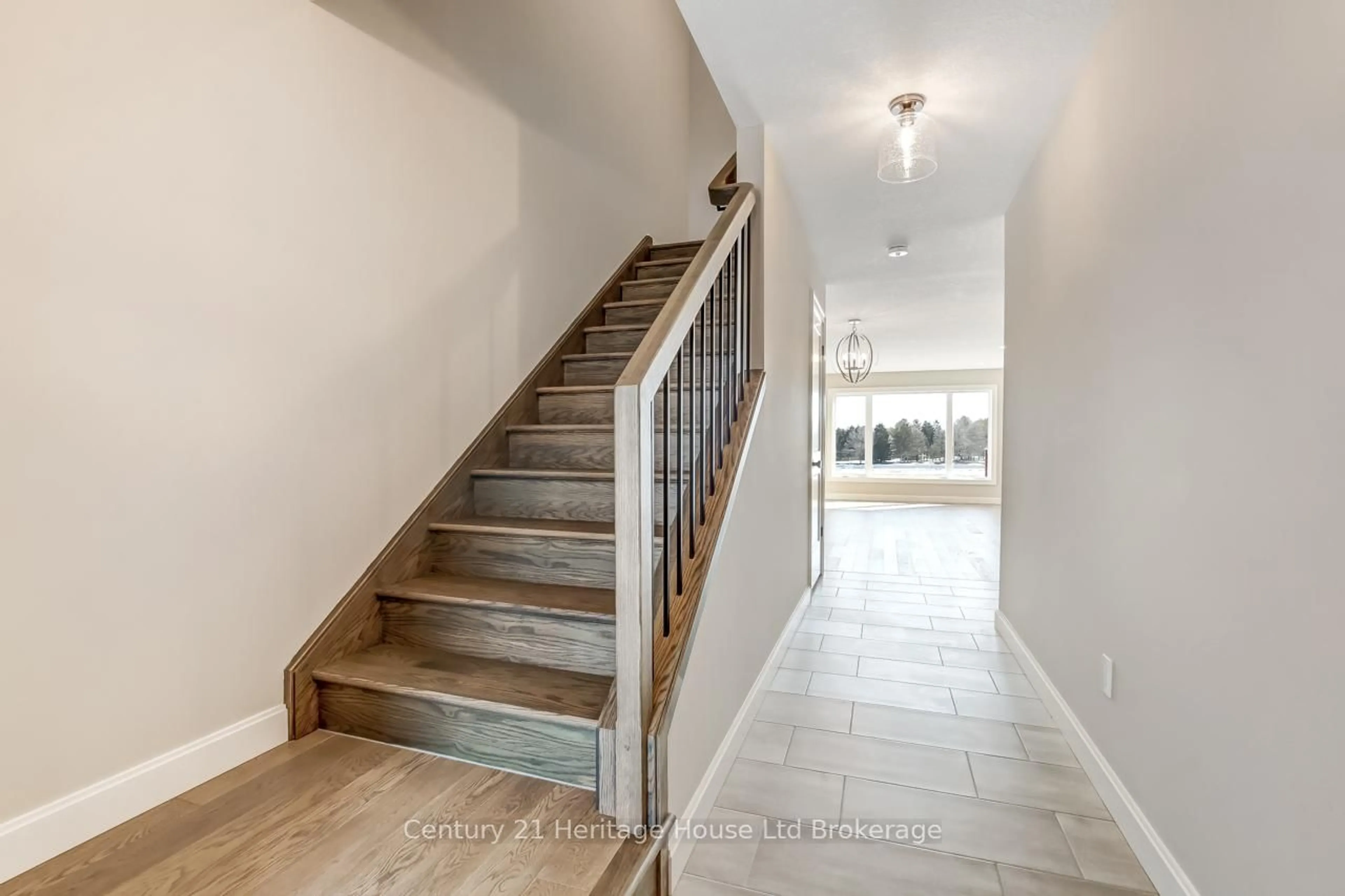 Unknown for 327 Anderson St, South-West Oxford Ontario N4S 0G6