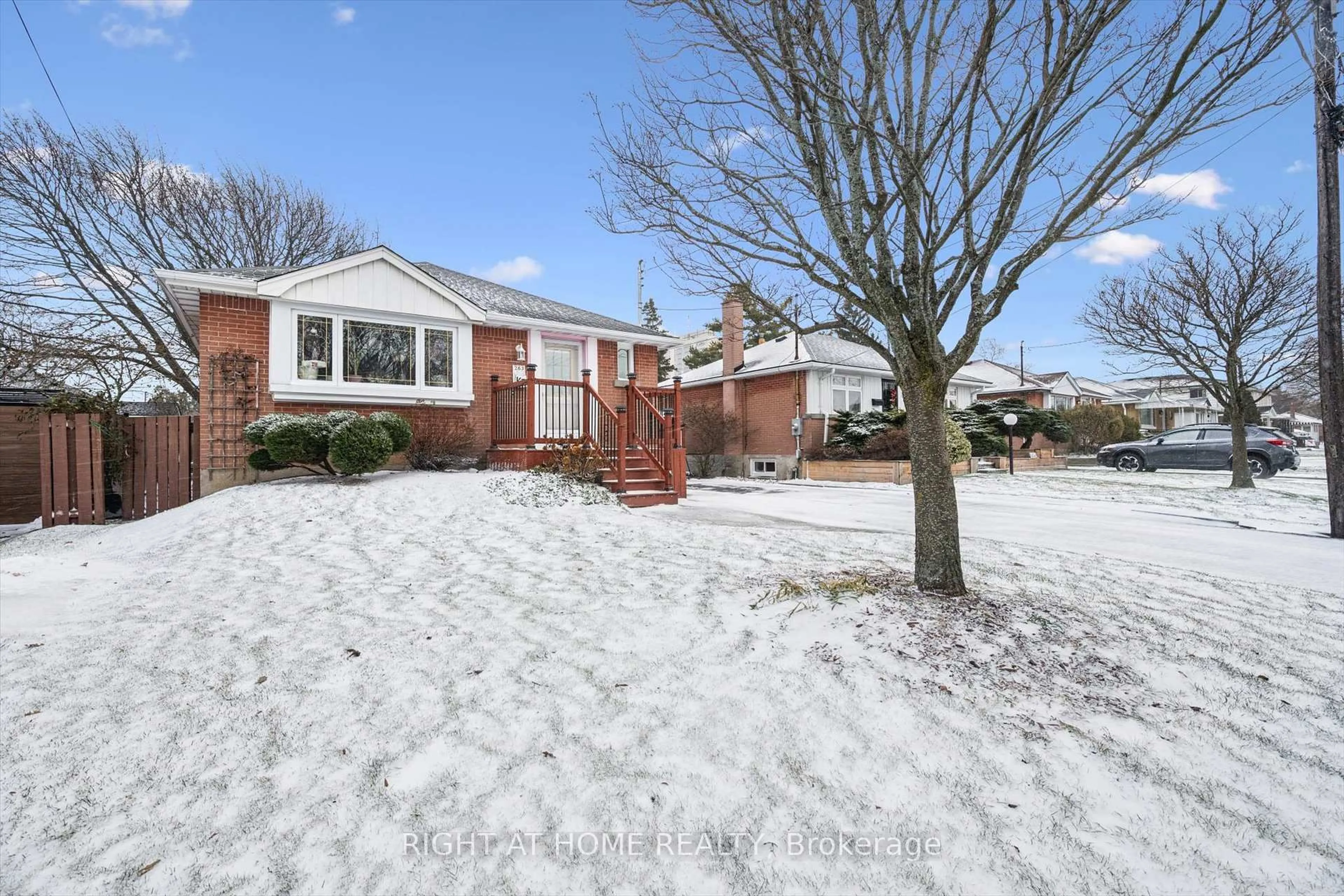 Unknown for 263 East 36th St, Hamilton Ontario L8V 3Z6