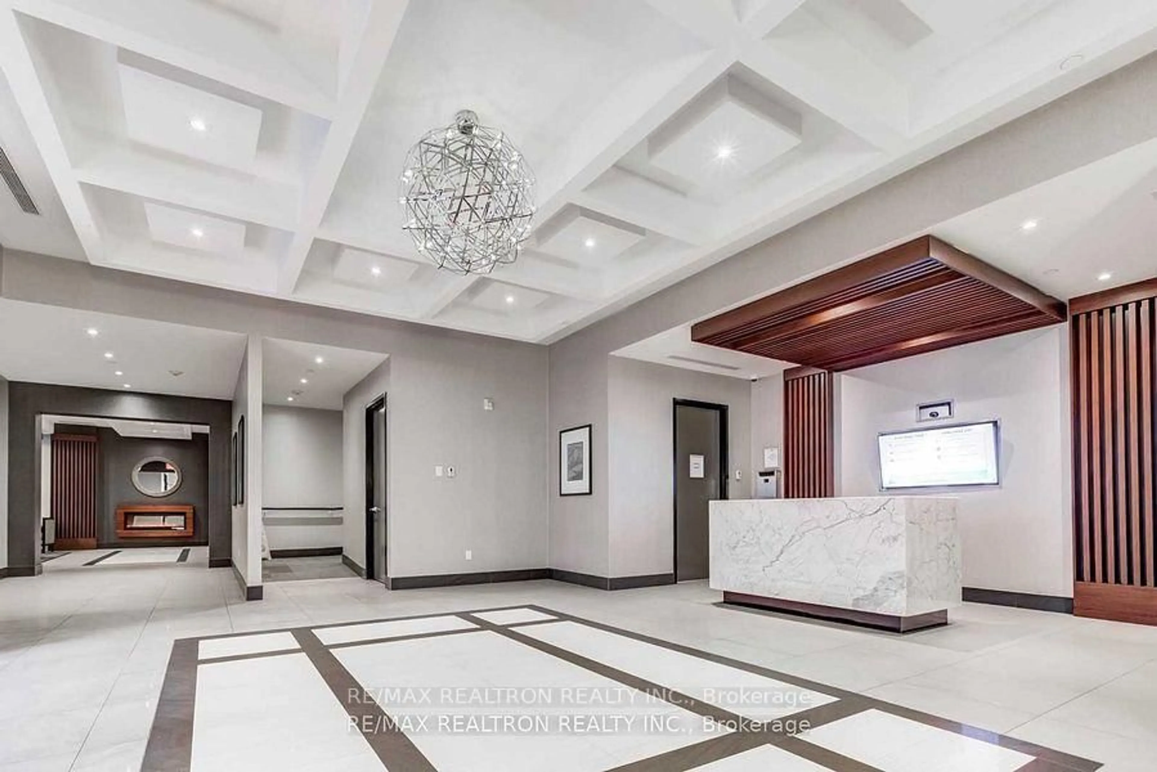 Lobby for 150 Main St #516, Hamilton Ontario L8P 1H8