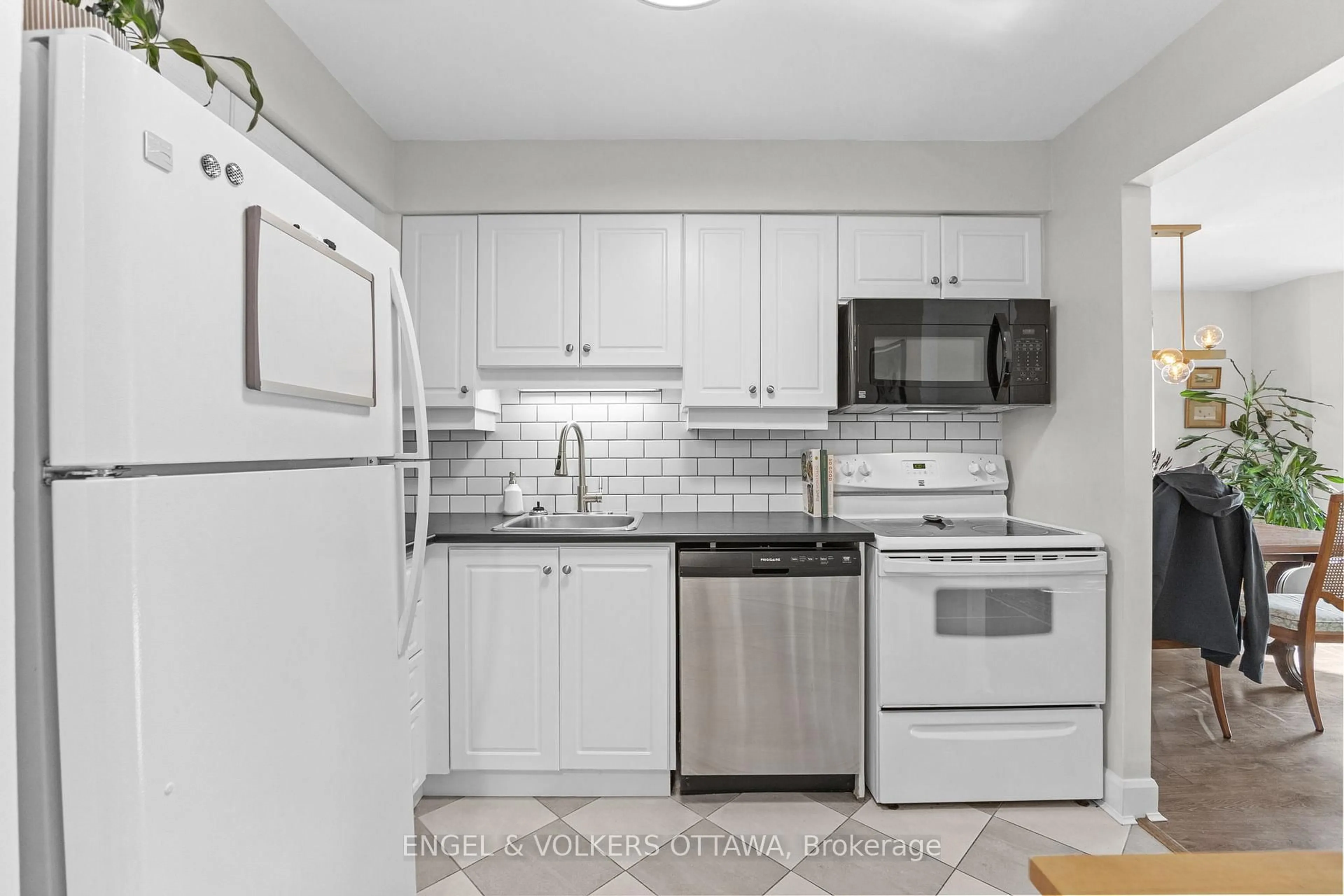 Standard kitchen, ceramic/tile floor for 800 Mckellar Ave #101, Ottawa Ontario K2A 2X5
