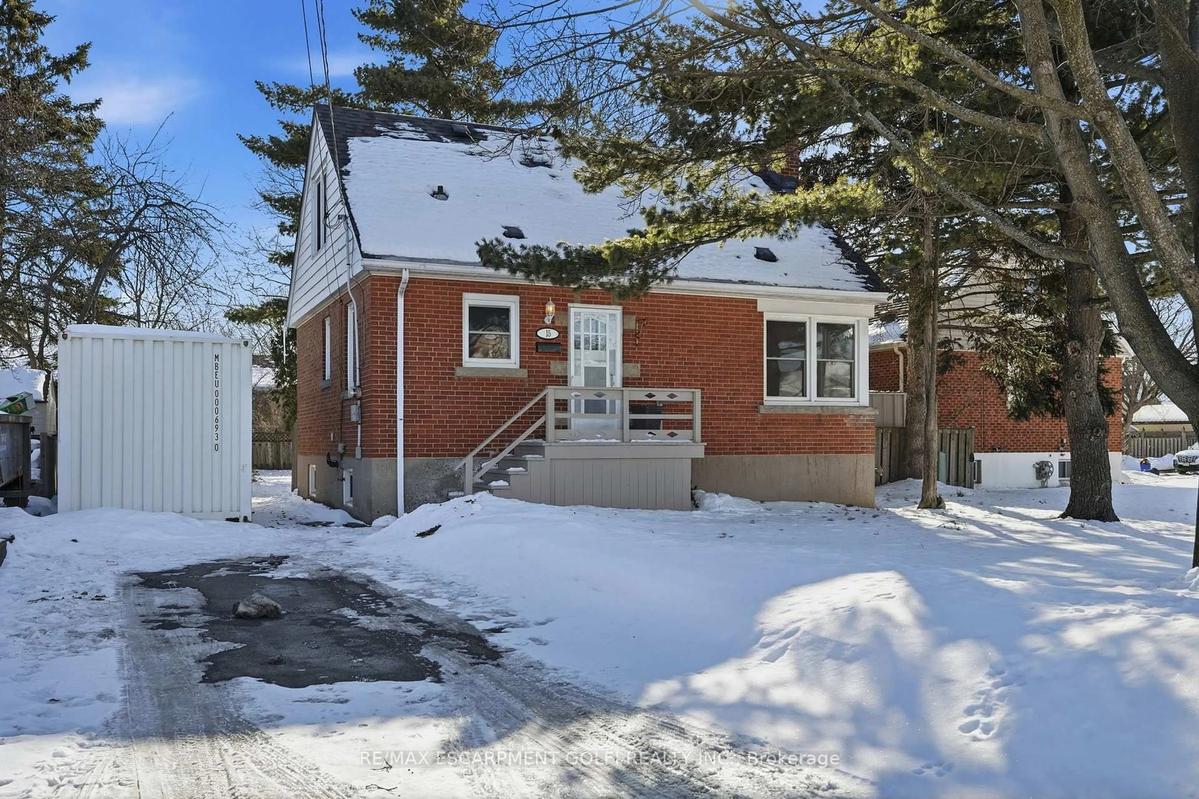 Unknown for 15 EAST 41ST St, Hamilton Ontario L8T 2Z3