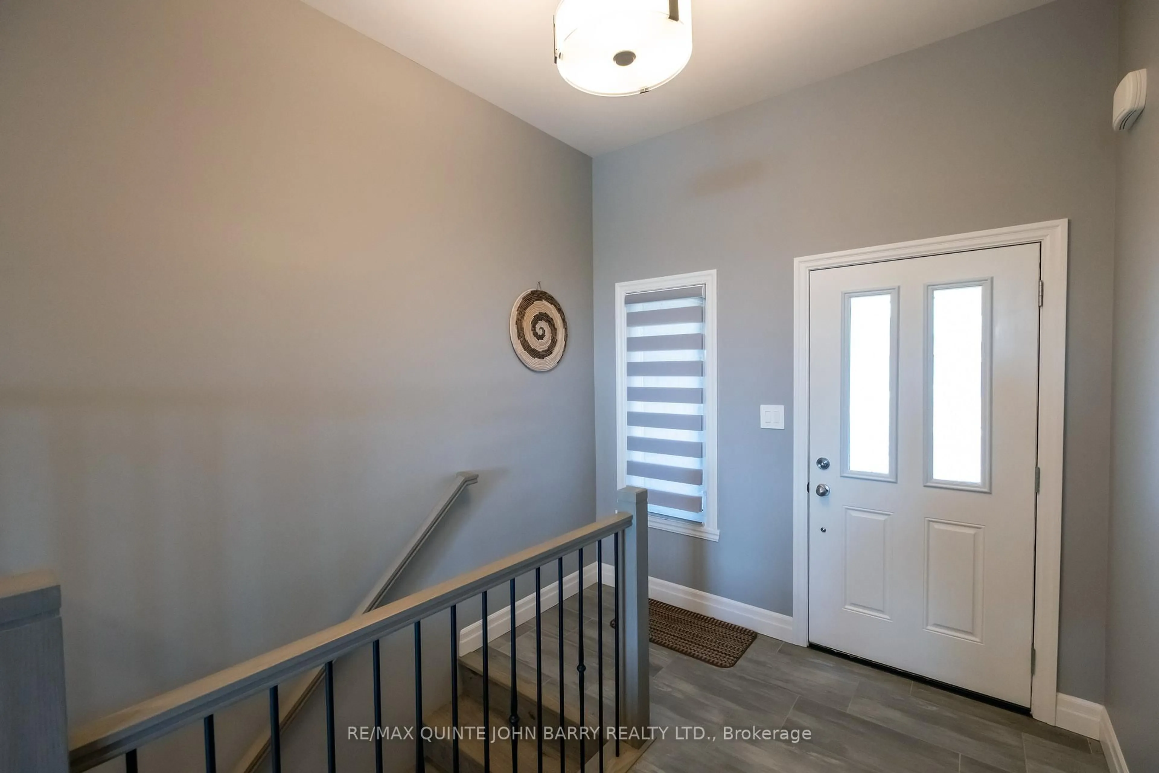 Indoor entryway for 29 Cattail Cres, Quinte West Ontario K8V 0J3