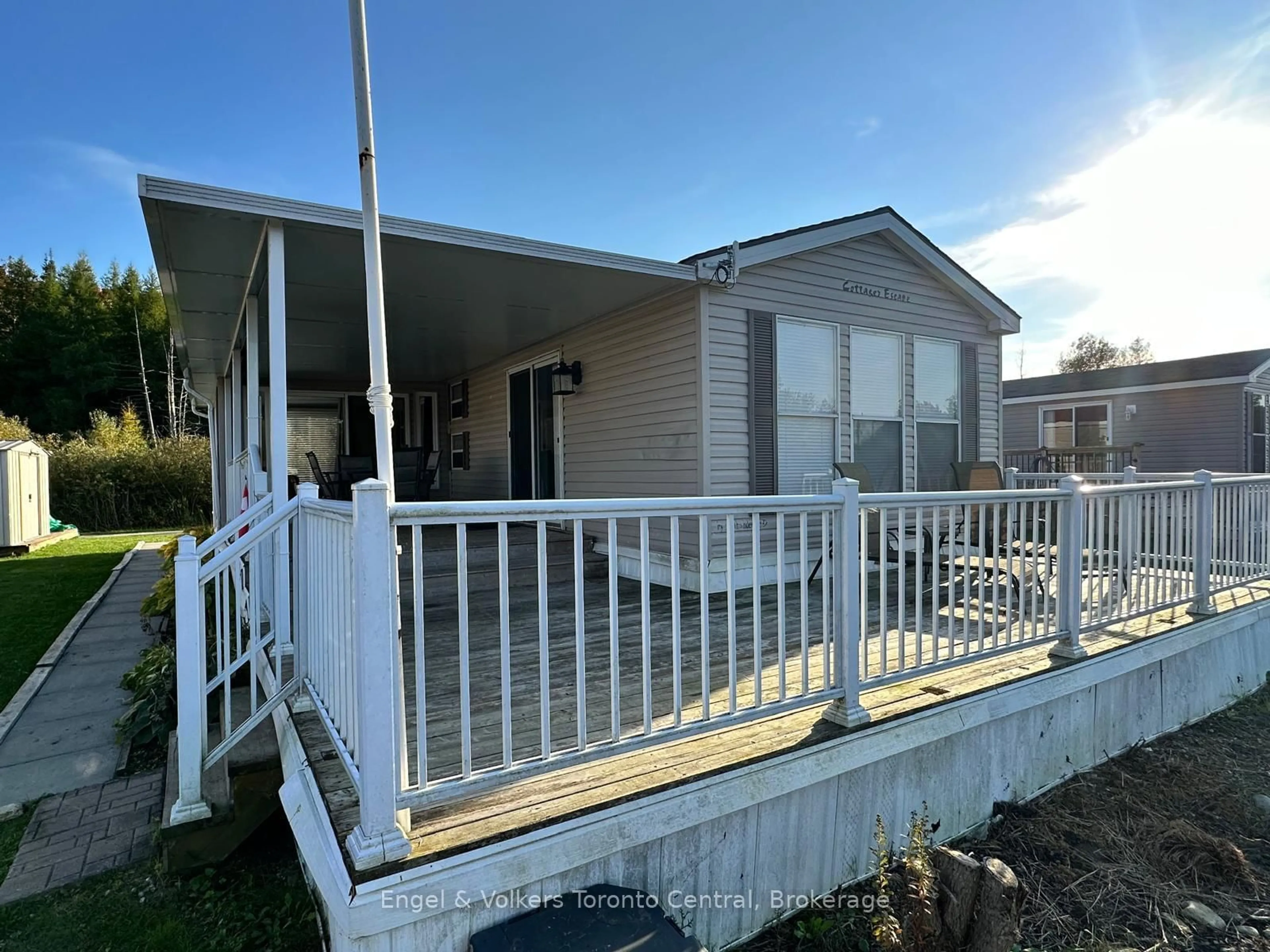 Home with vinyl exterior material, water/lake/river/ocean view for 7489 SIDEROAD 5 #T103, Wellington North Ontario N0G 2L0