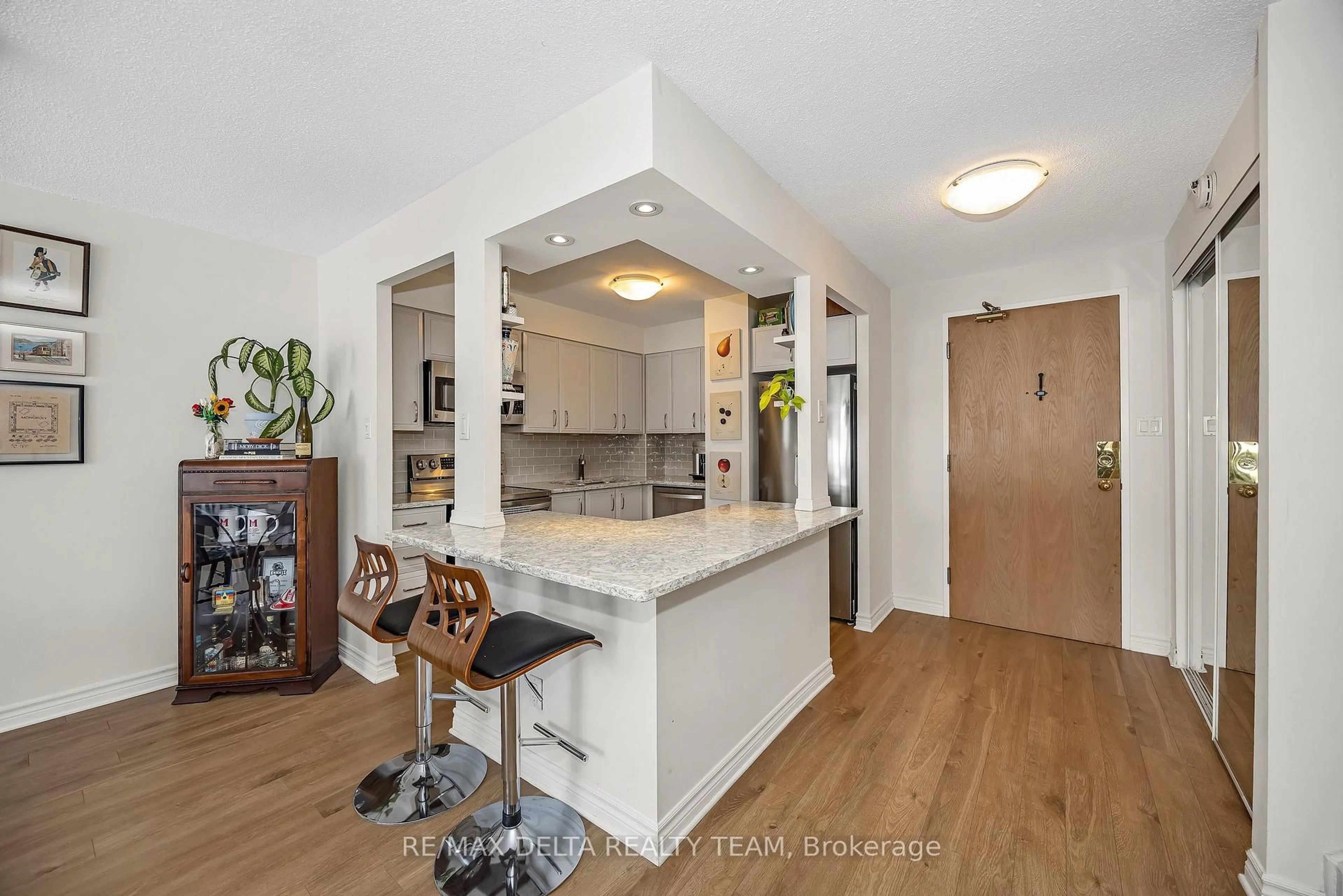 Open concept kitchen, unknown for 2871 Richmond Rd #111, Ottawa Ontario K2B 8M5