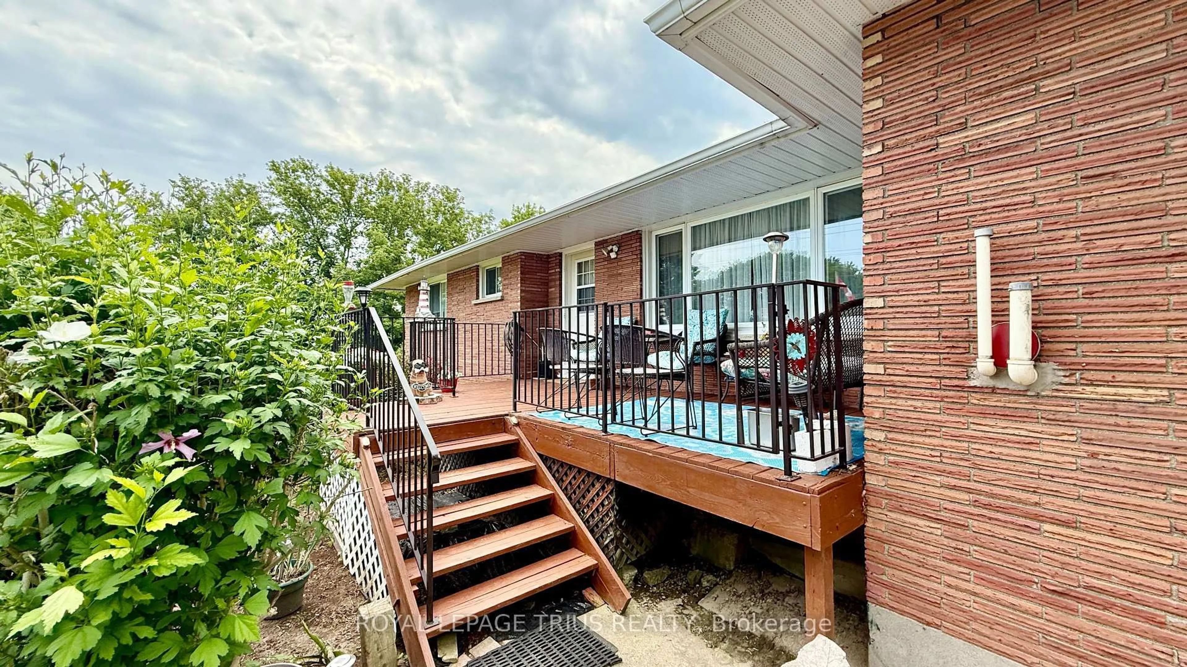 Home with brick exterior material, unknown for 1665 COCKSHUTT Rd, Norfolk Ontario N0E 1Y0