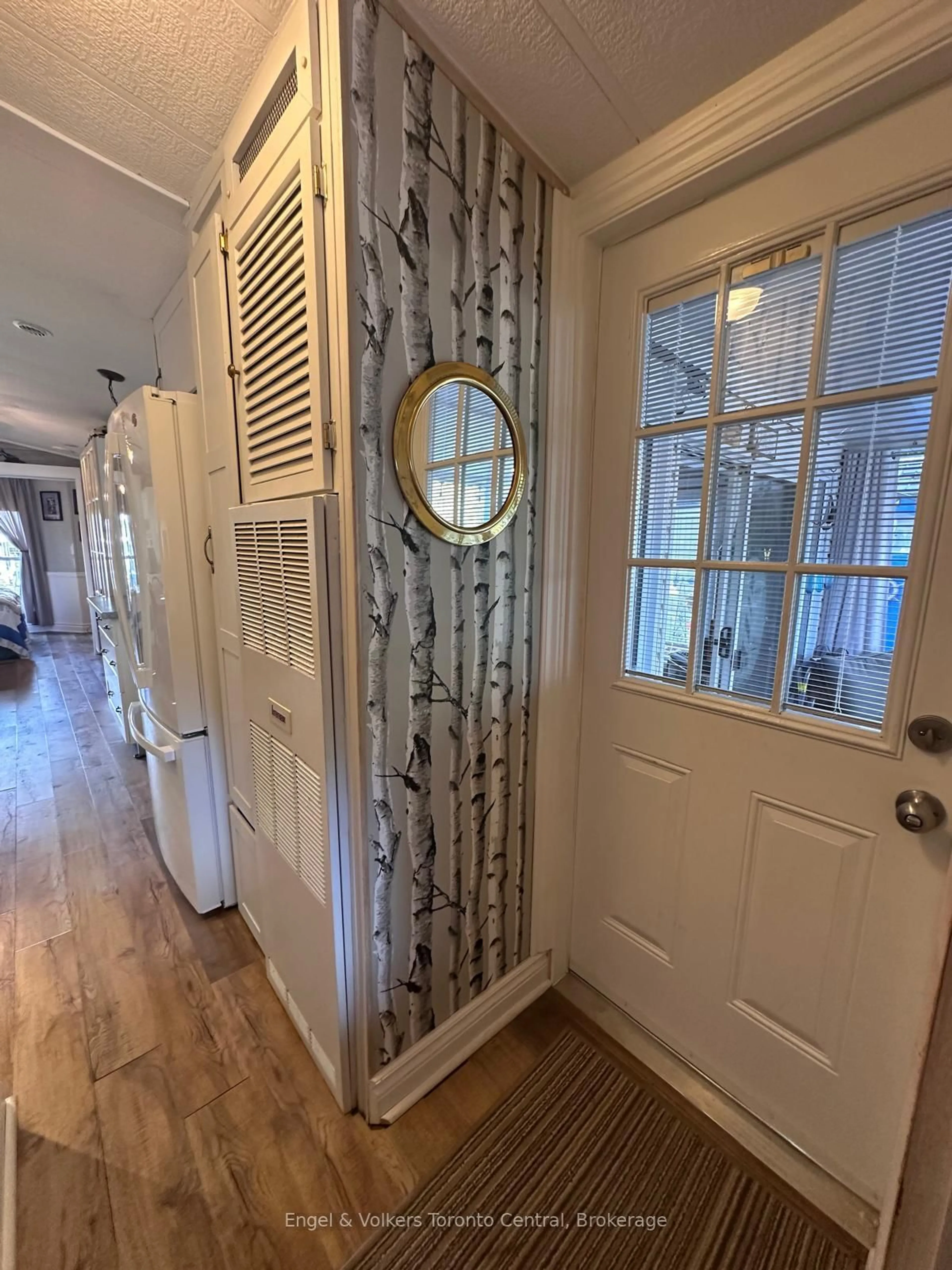 Indoor entryway for 7489 SIDEROAD 5 #L 76, Wellington North Ontario N0G 2L0