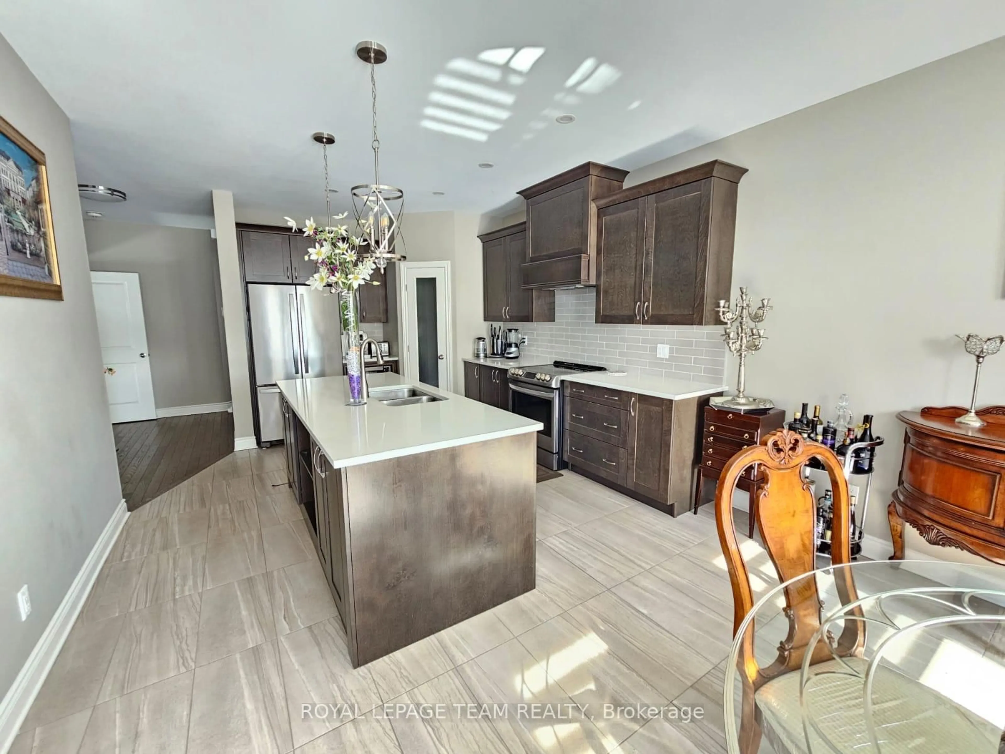 Open concept kitchen, ceramic/tile floor for 70 Morris St, Carleton Place Ontario K7C 0A4