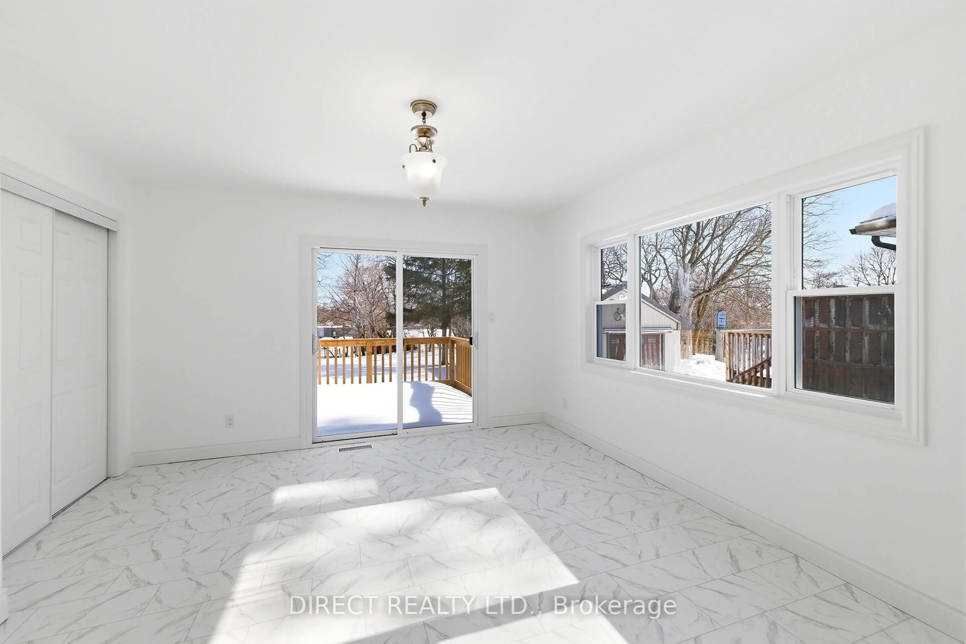 Unknown for 27 Purdy St, Belleville Ontario K8P 1Y8