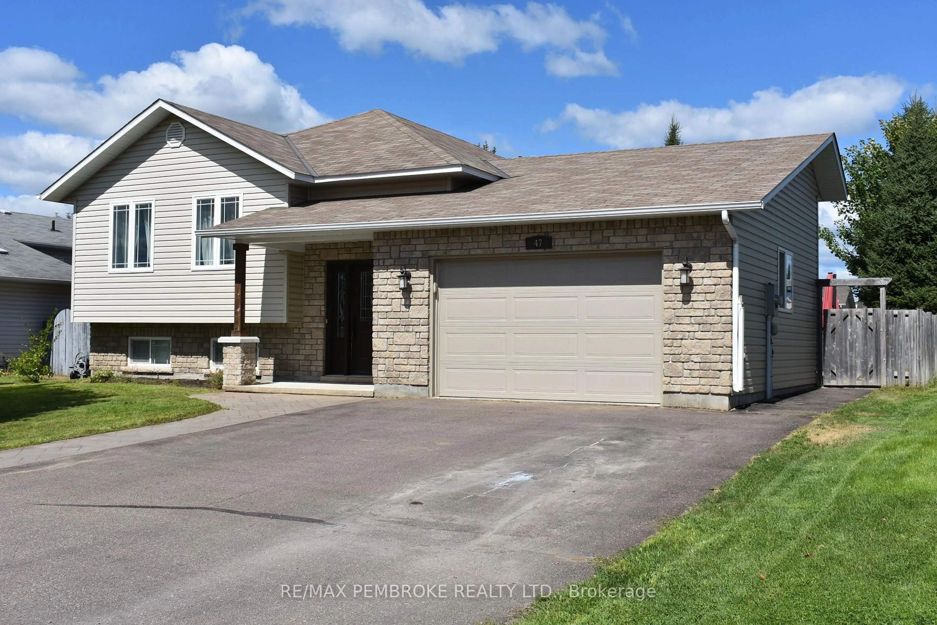 Unknown for 47 Highland Park Dr, Petawawa Ontario K8H 3S2