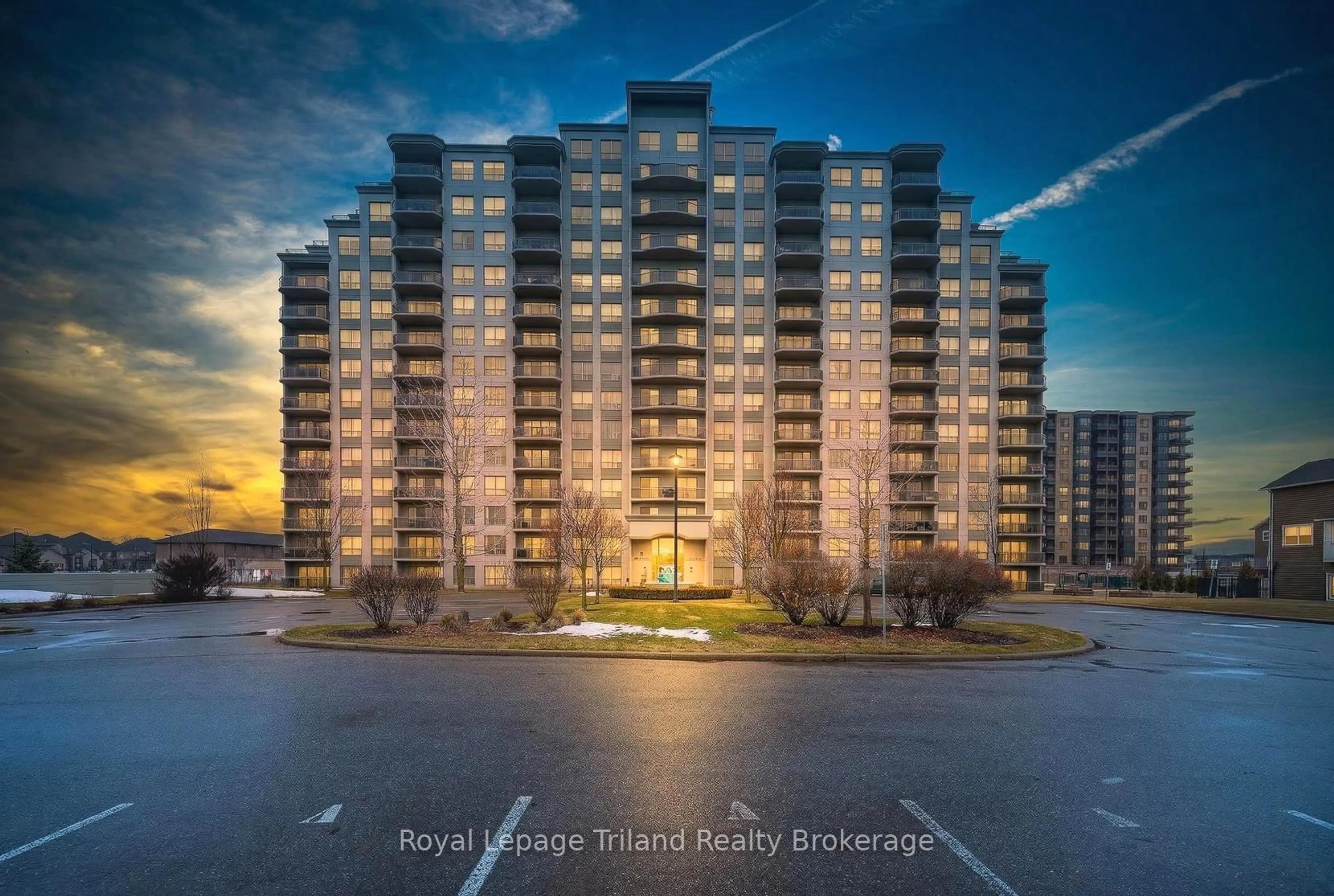 A pic from outside/outdoor area/front of a property/back of a property/a pic from drone, unknown for 1030 Coronation Dr #1007, London North Ontario N6G 0G5