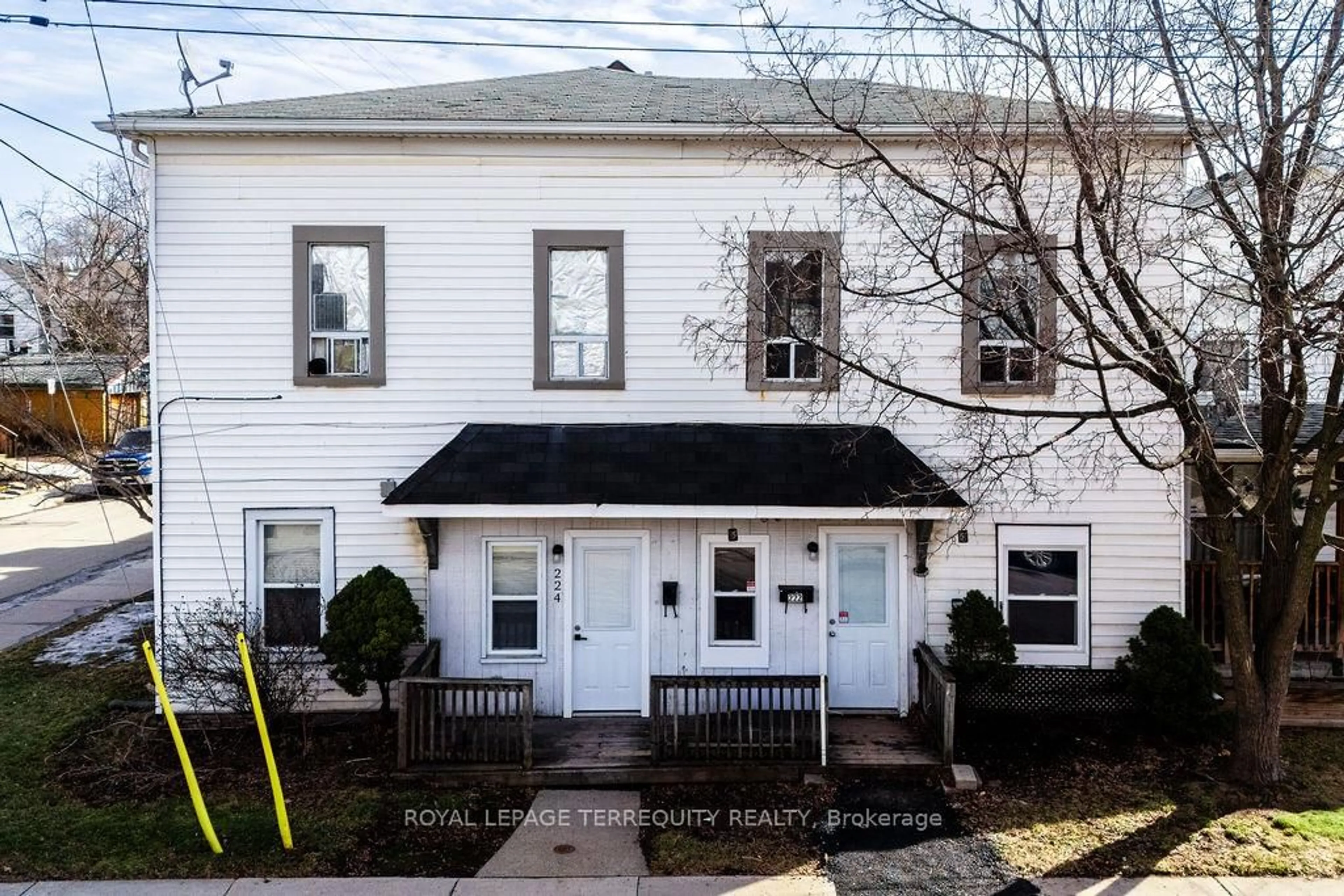 Unknown for 224 Rosslyn Ave, Hamilton Ontario L8L 7P7