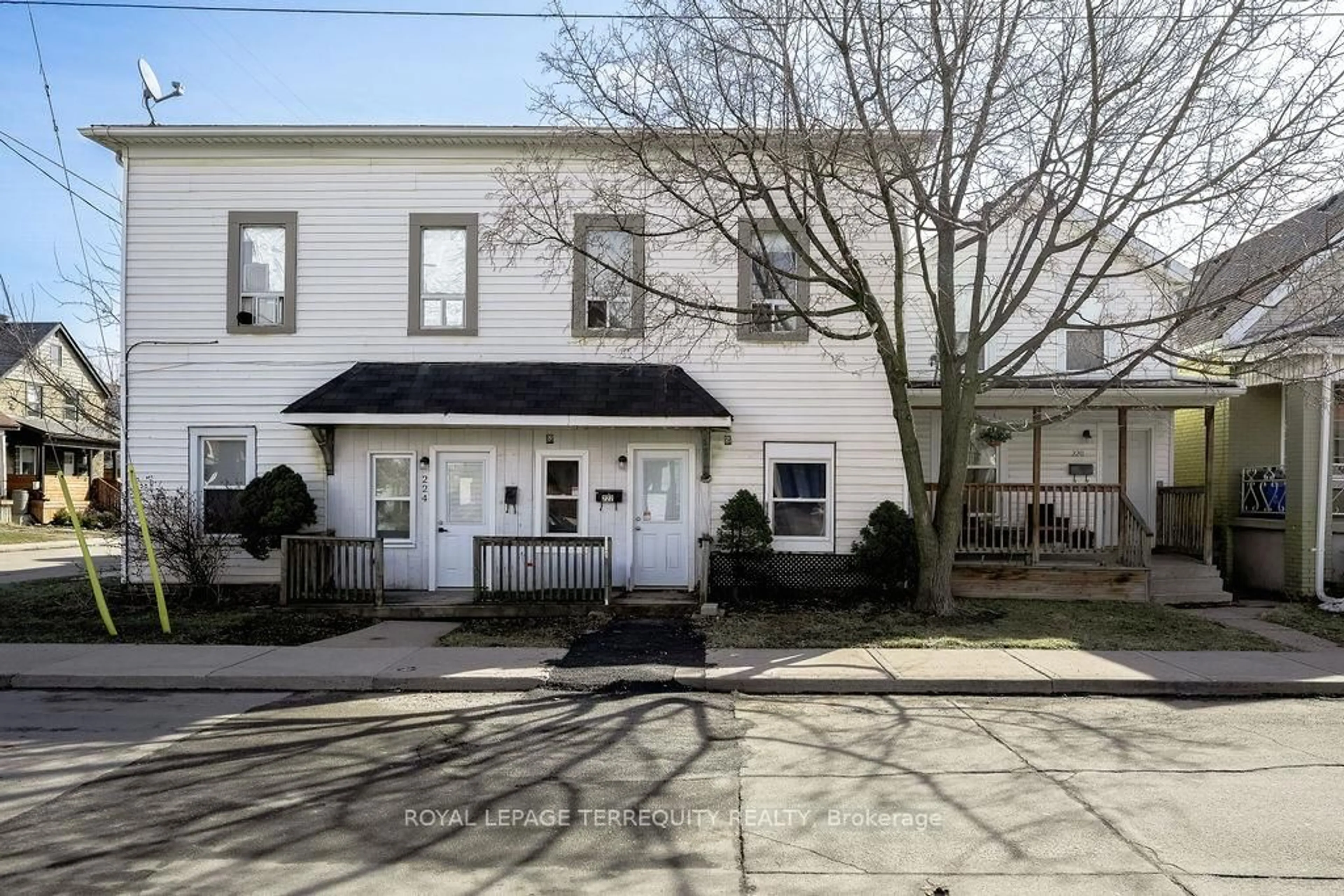 Unknown for 224 Rosslyn Ave, Hamilton Ontario L8L 7P7