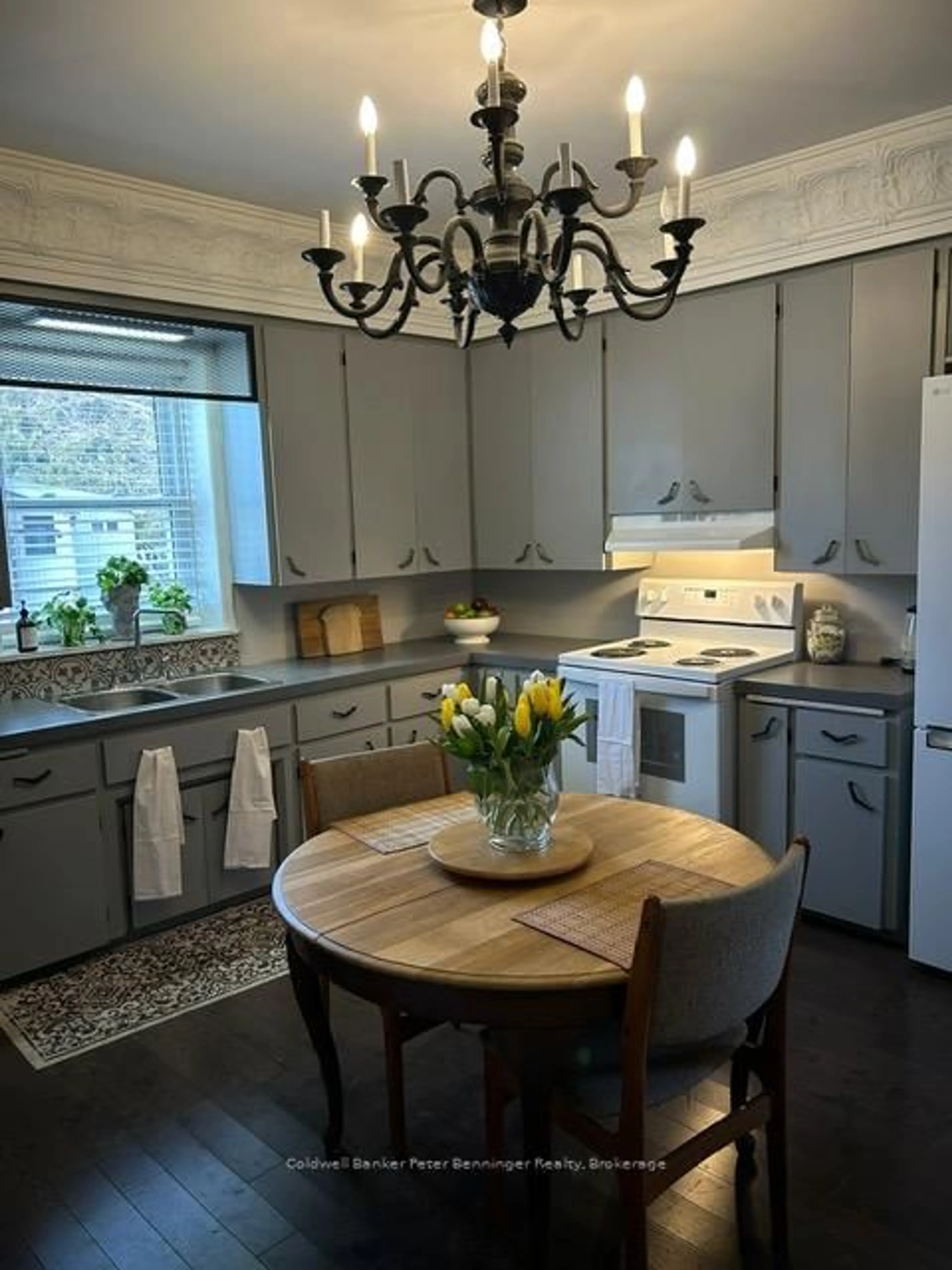 Open concept kitchen, unknown for 521 Mill St, West Grey Ontario N0G 2M0
