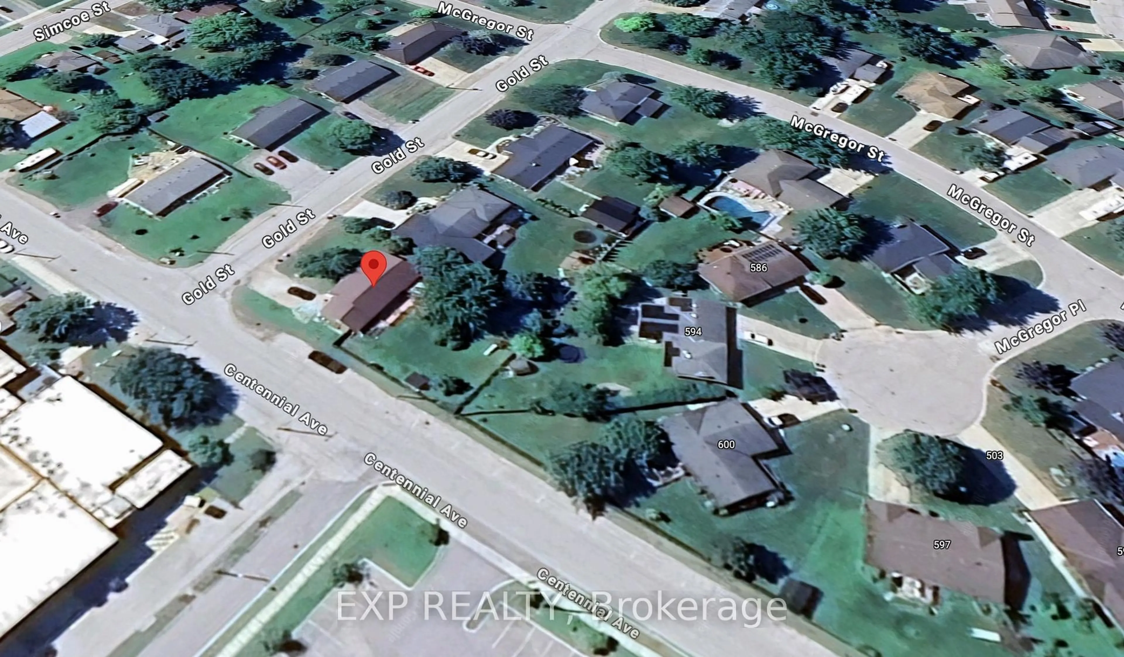 A pic from outside/outdoor area/front of a property/back of a property/a pic from drone, street for 597 Gold St, Warwick Ontario N0M 2S0