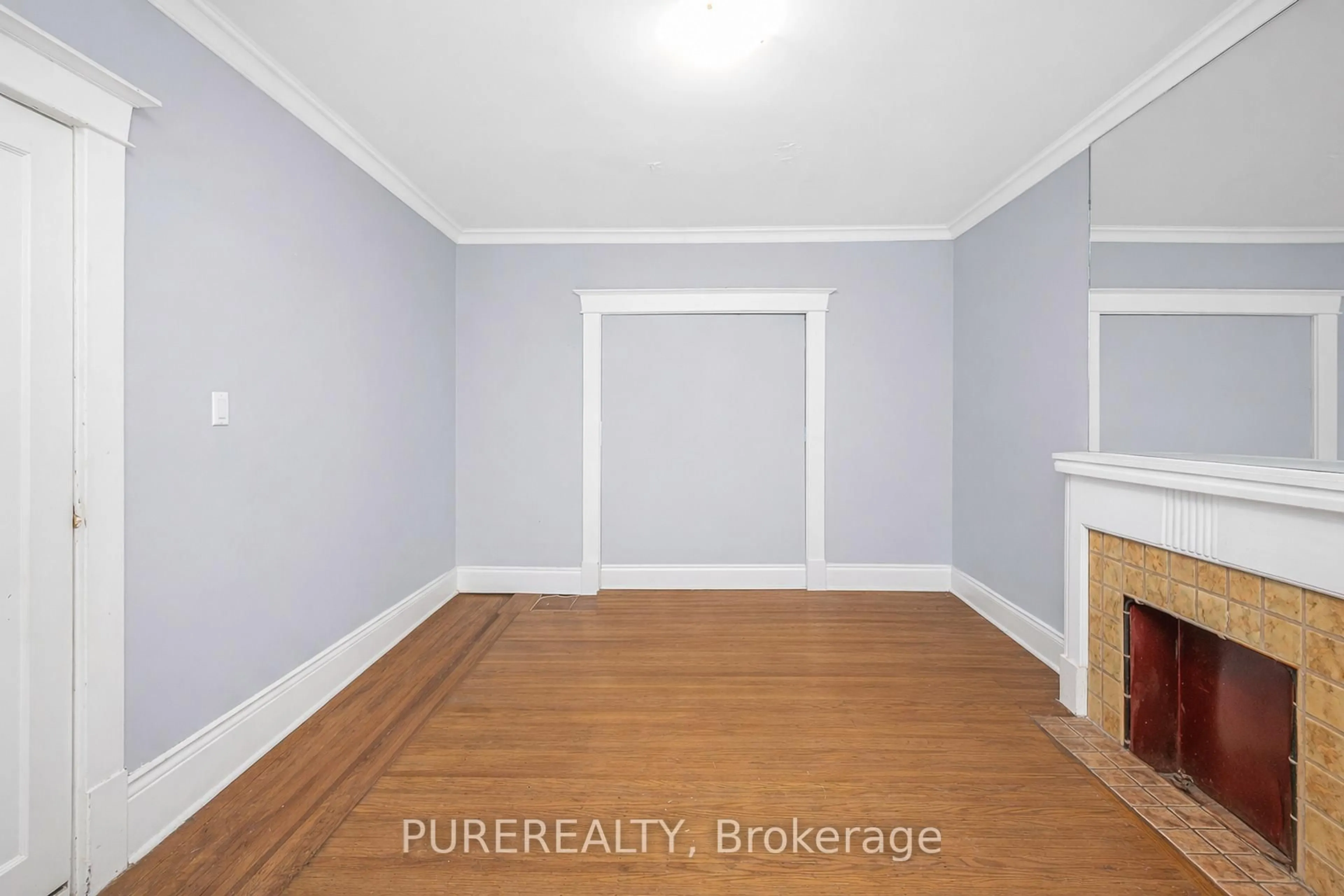 A pic of a room for 47 Dalewood Cres, Hamilton Ontario L8S 4B5