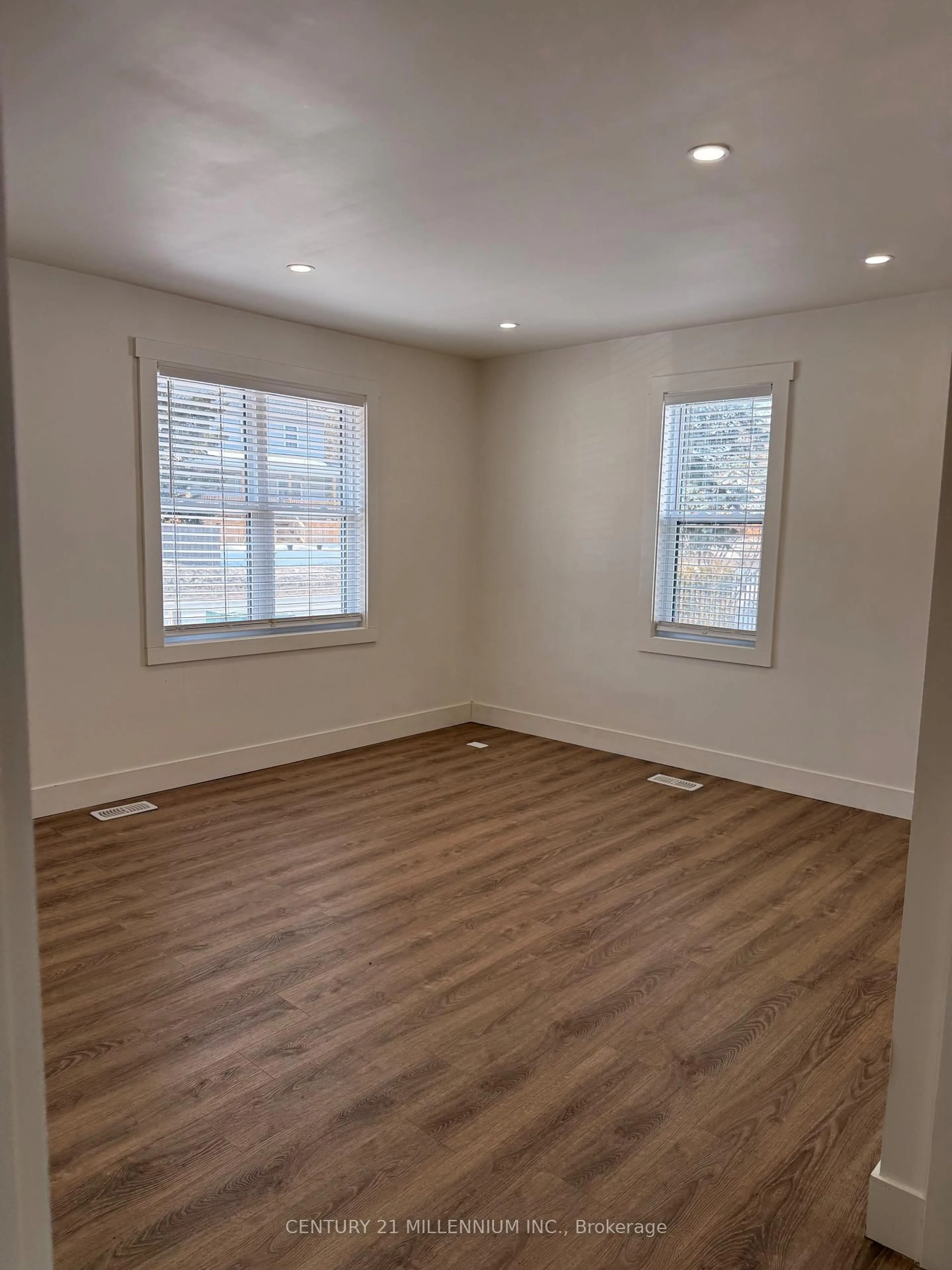 A pic of a room for 23 Main St, Erin Ontario N0B 1T0