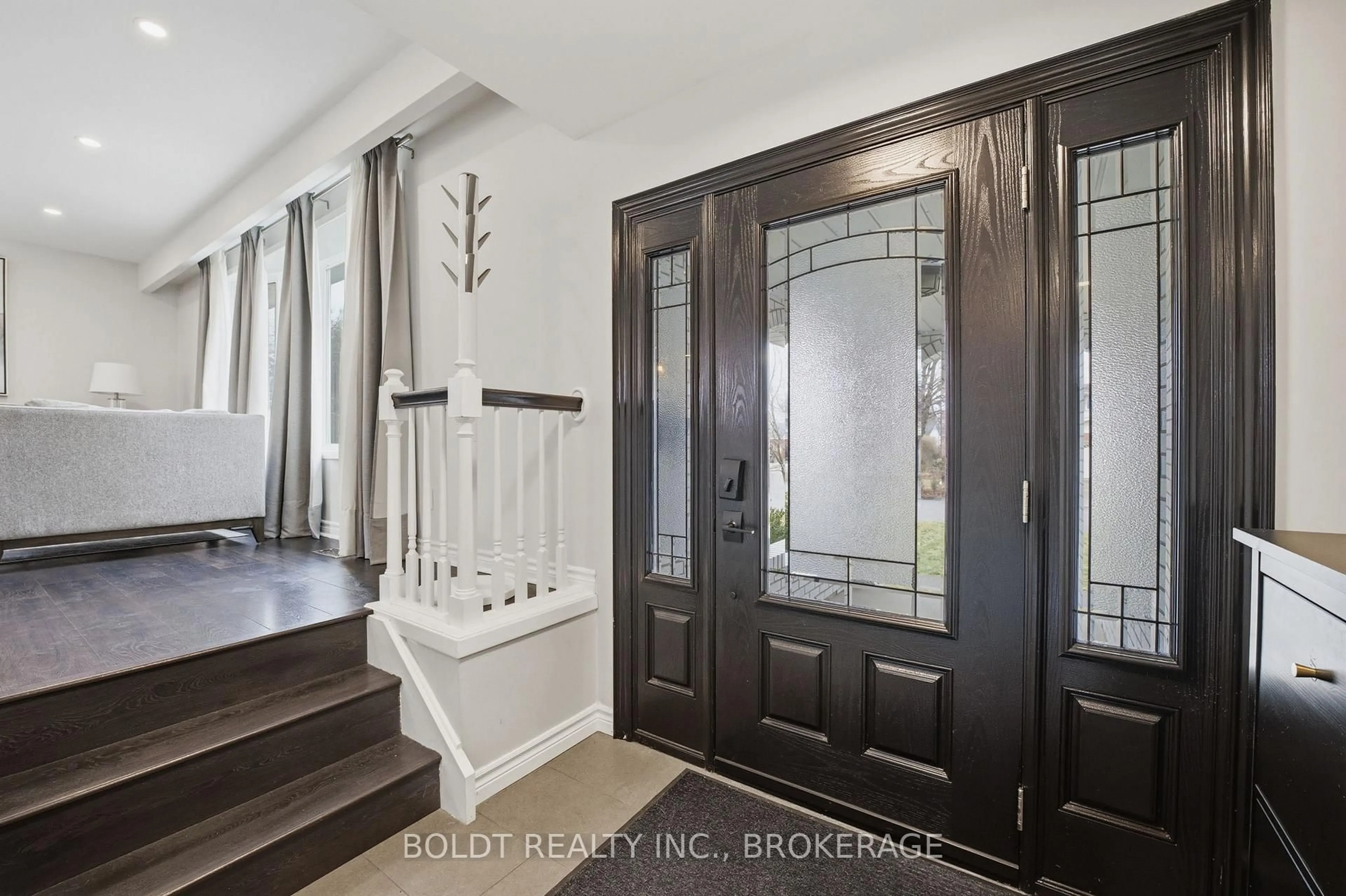 Unknown for 3 Wendover Pl, St. Catharines Ontario L2N 6T9