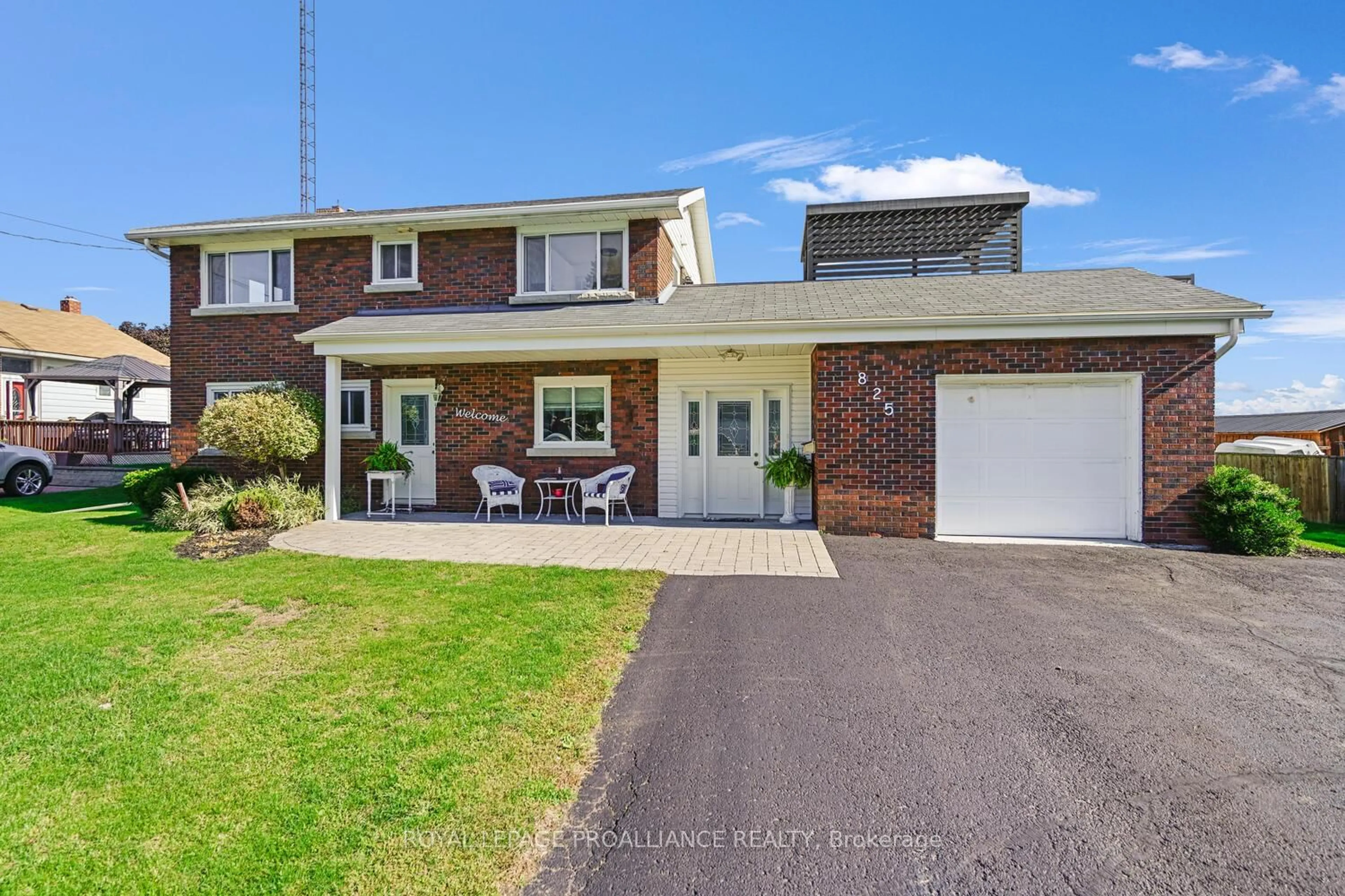 Unknown for 825 Joseph St, Edwardsburgh/Cardinal Ontario K0E 1E0