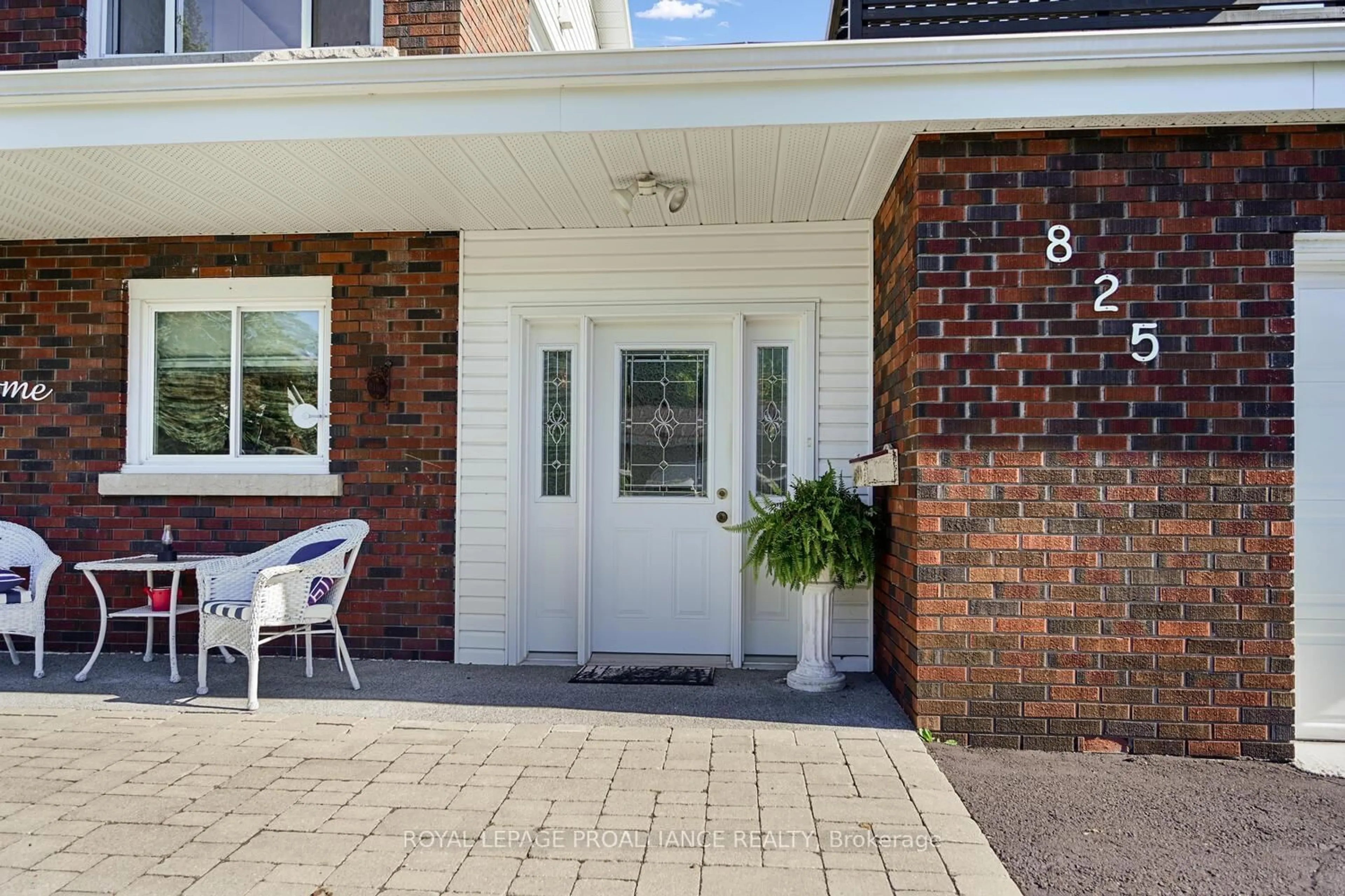 Unknown for 825 Joseph St, Edwardsburgh/Cardinal Ontario K0E 1E0