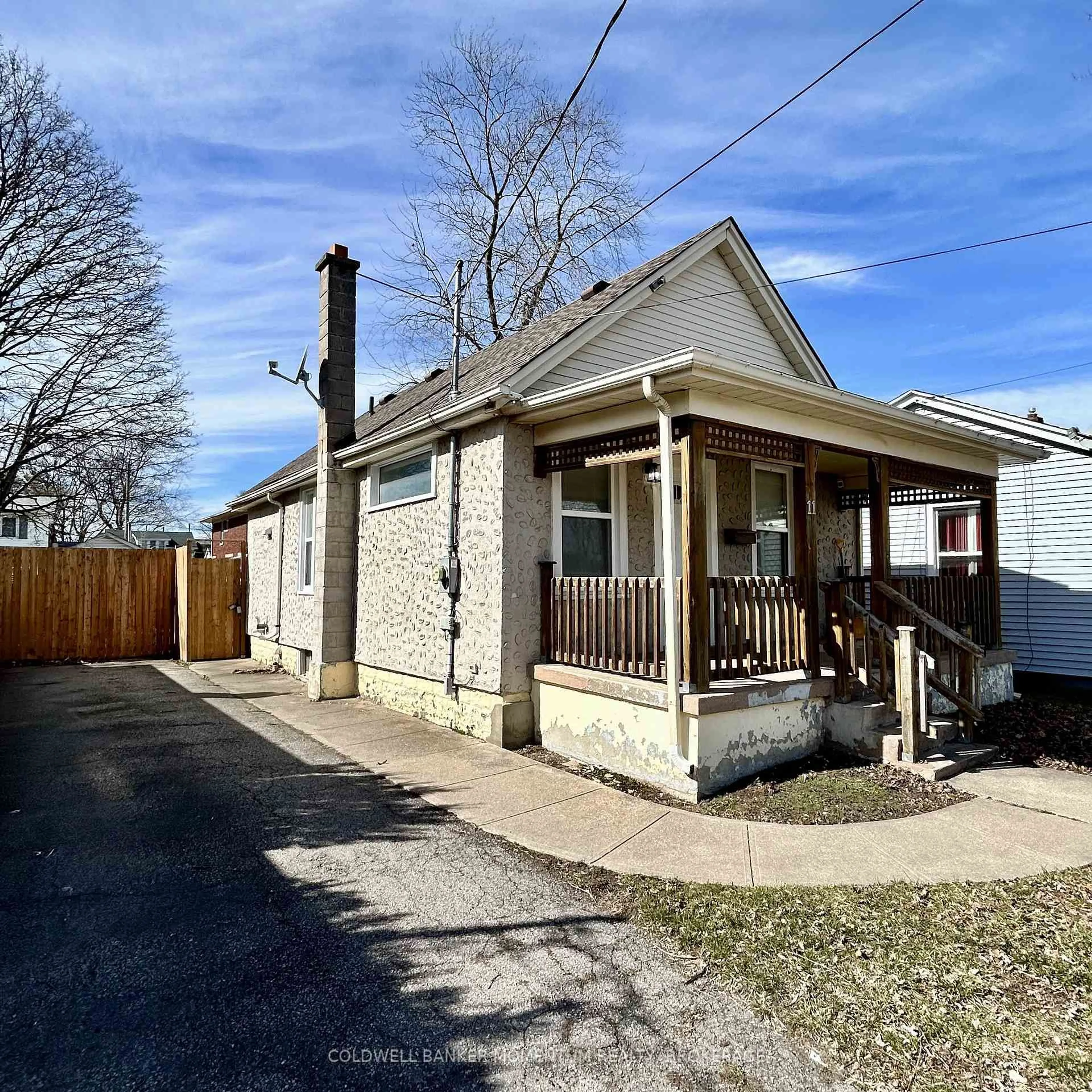 Unknown for 11 Greenlaw Pl, St. Catharines Ontario L2R 4S5