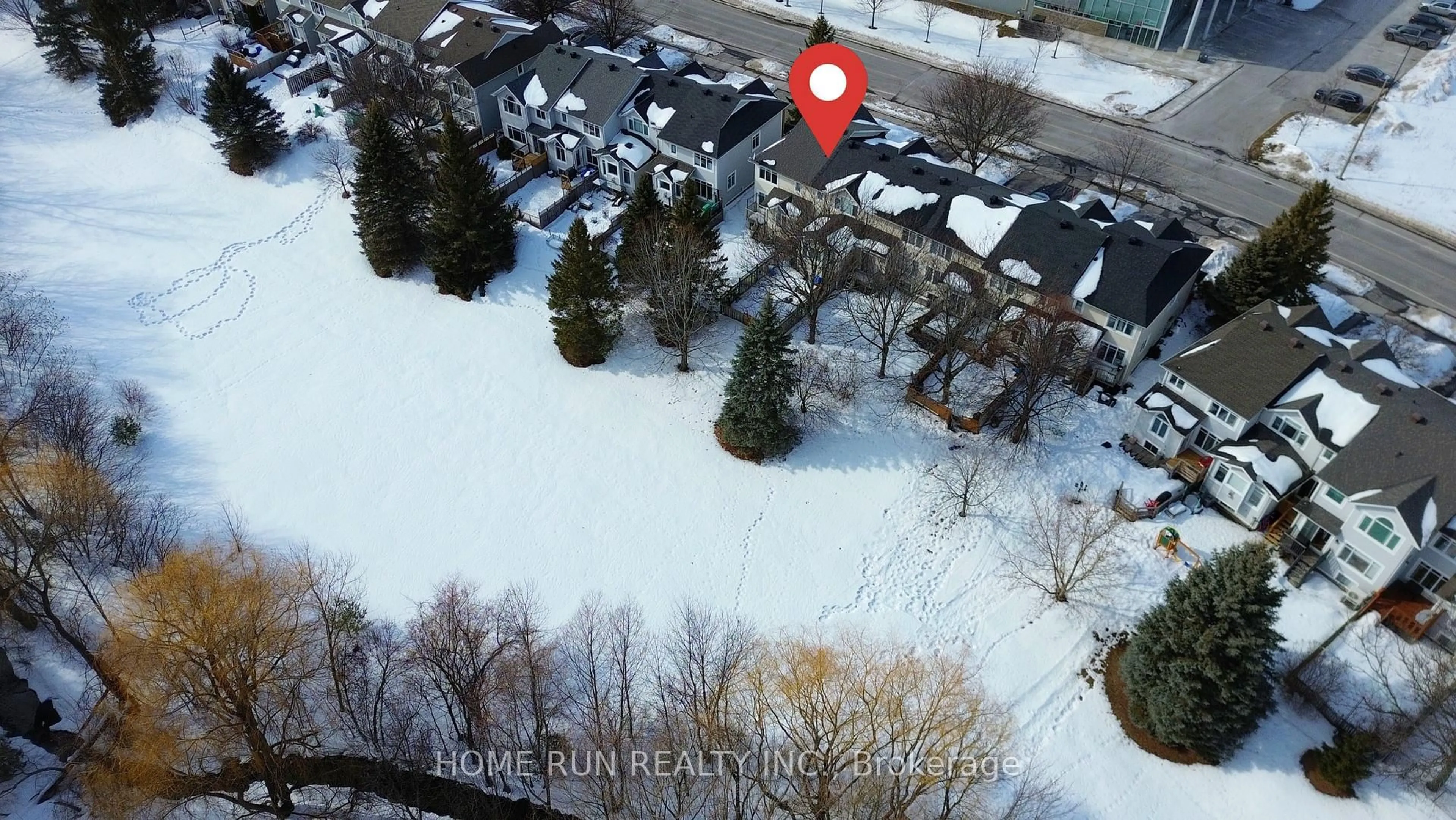 A pic from outside/outdoor area/front of a property/back of a property/a pic from drone, street for 129 Hearst Way, Ottawa Ontario K2L 4G5